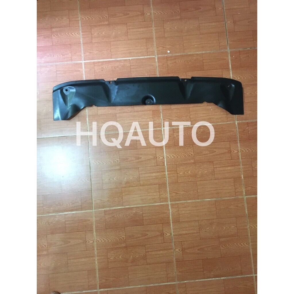 CHẮN BÙN GẦM GIỮA HYUNDAI I10 GRAND