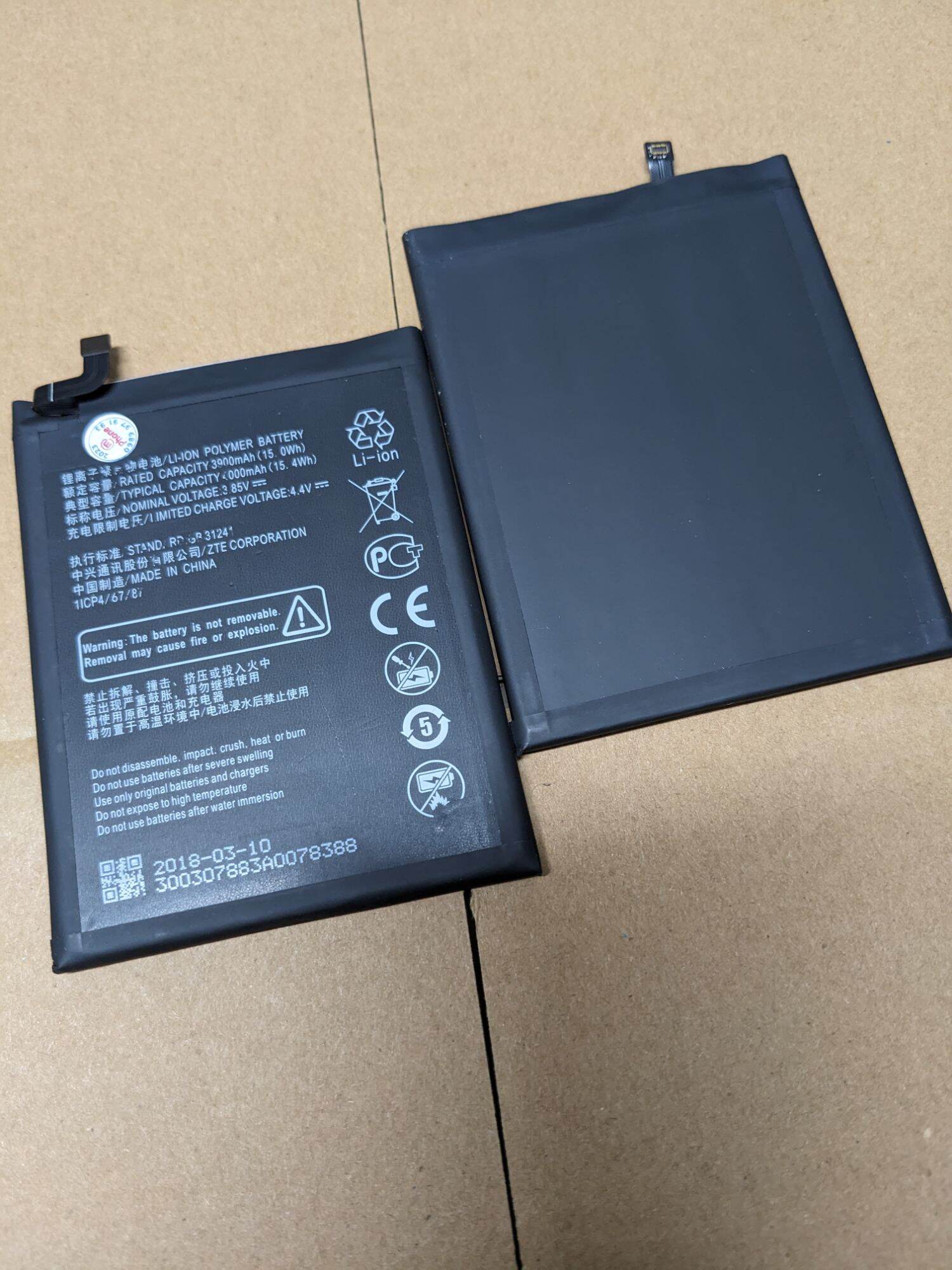 Pin điện thoại blackberry evolve