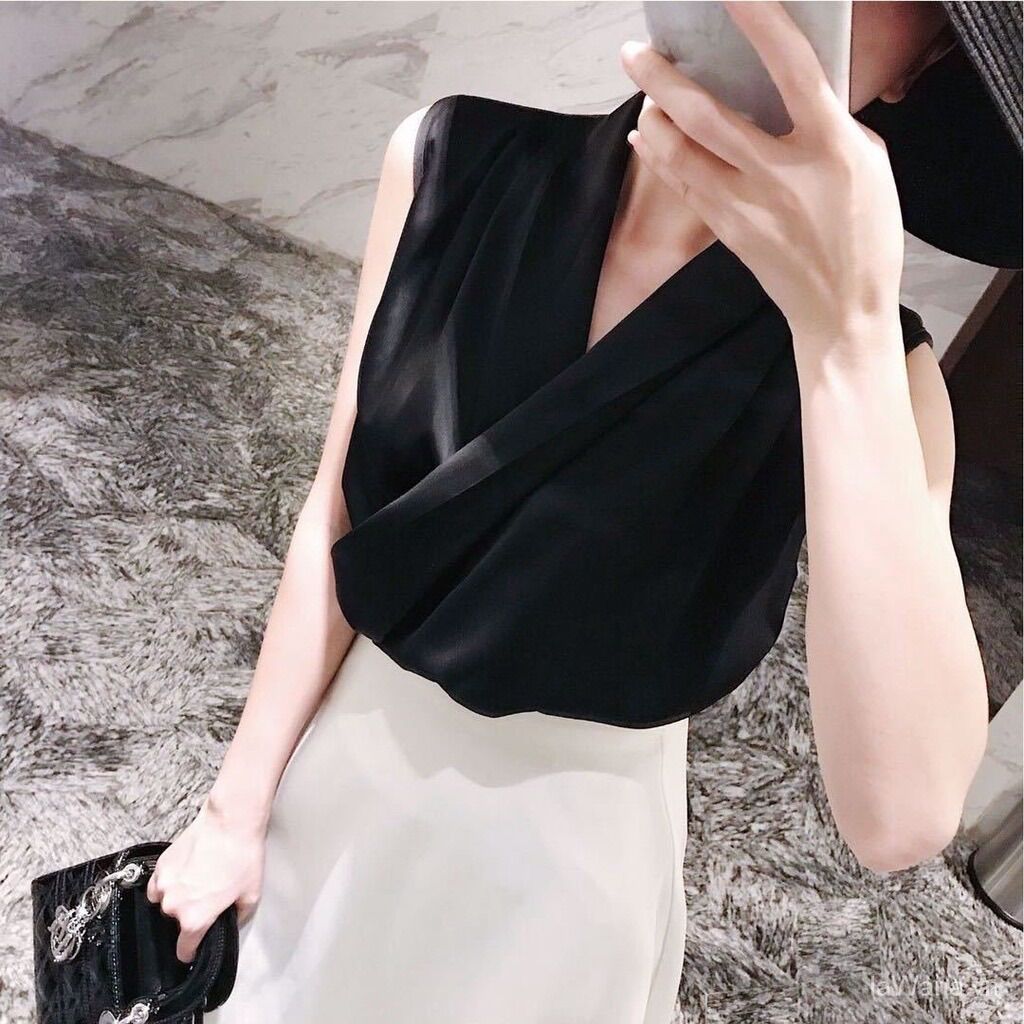 Áo sát nách cổ đổ vải lụa satin dành cho nữ sang trọng, tinh tế