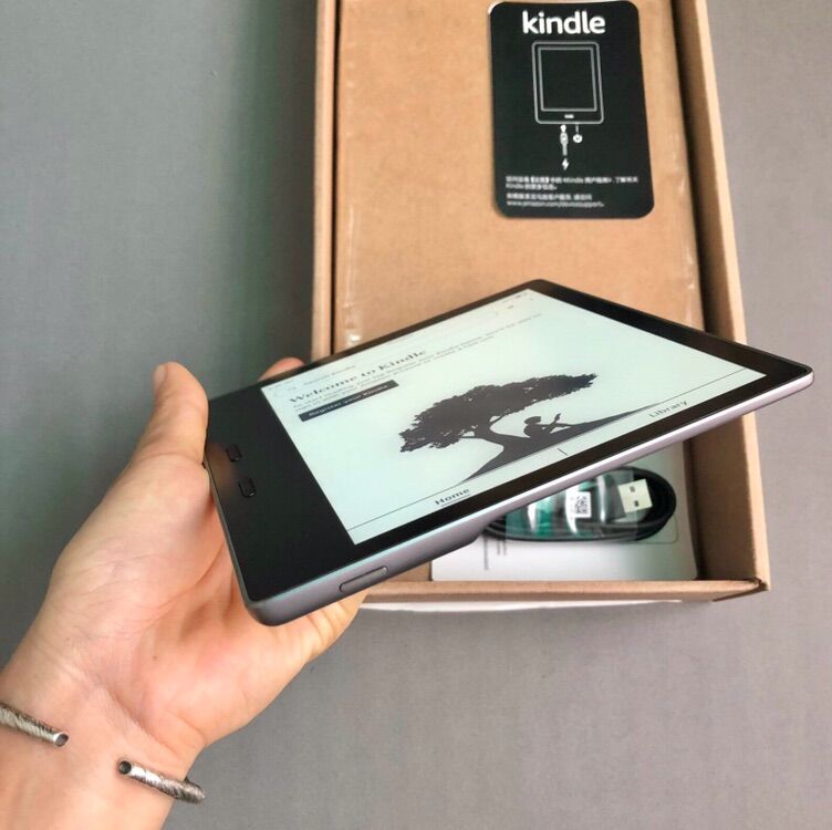 Máy đọc sách Kindle Oasis 2 - 8Gb like new 99%