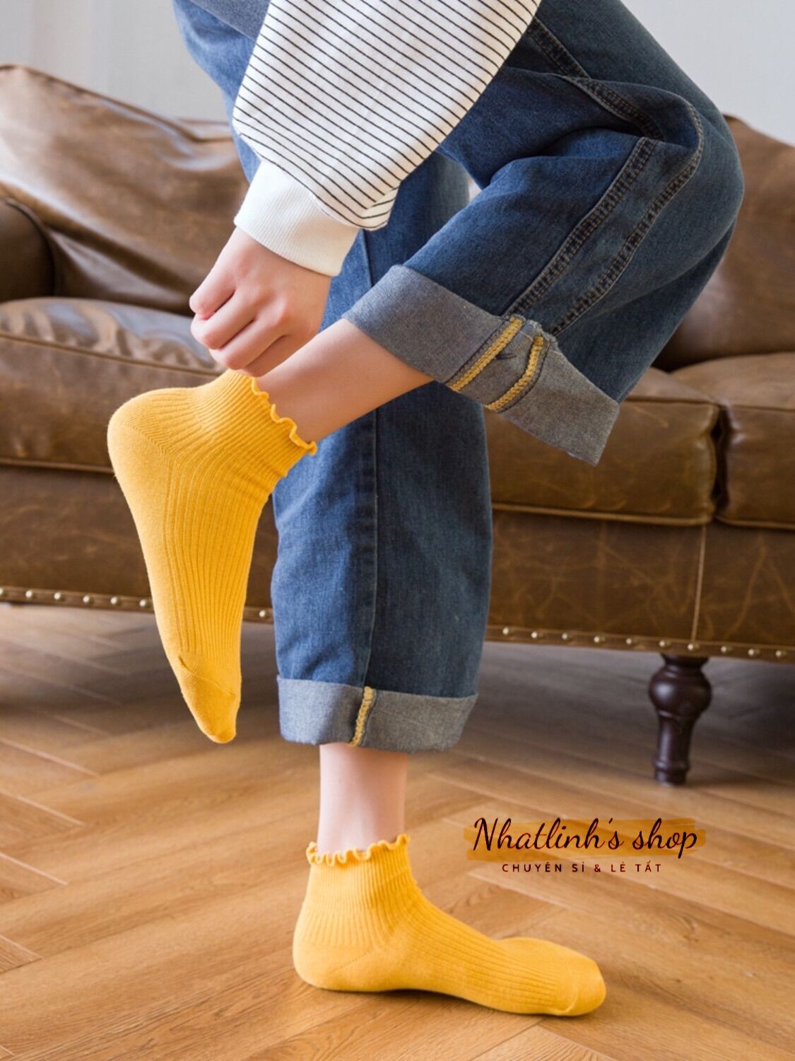 Tất vớ viền dúm cổ lửng dạng gân cao