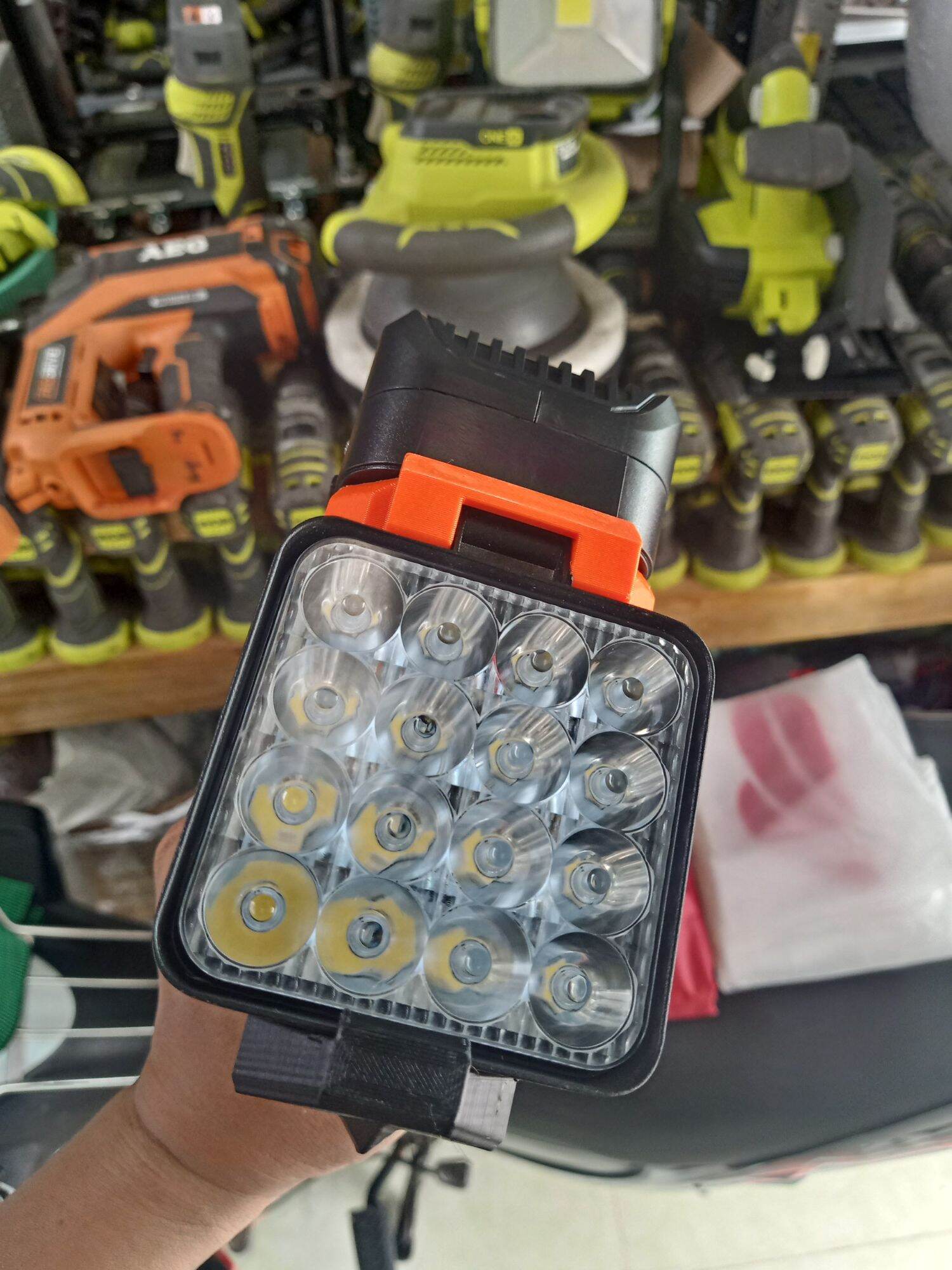 Nsv đèn pin aeg 18v đèn pin ridgid 18v