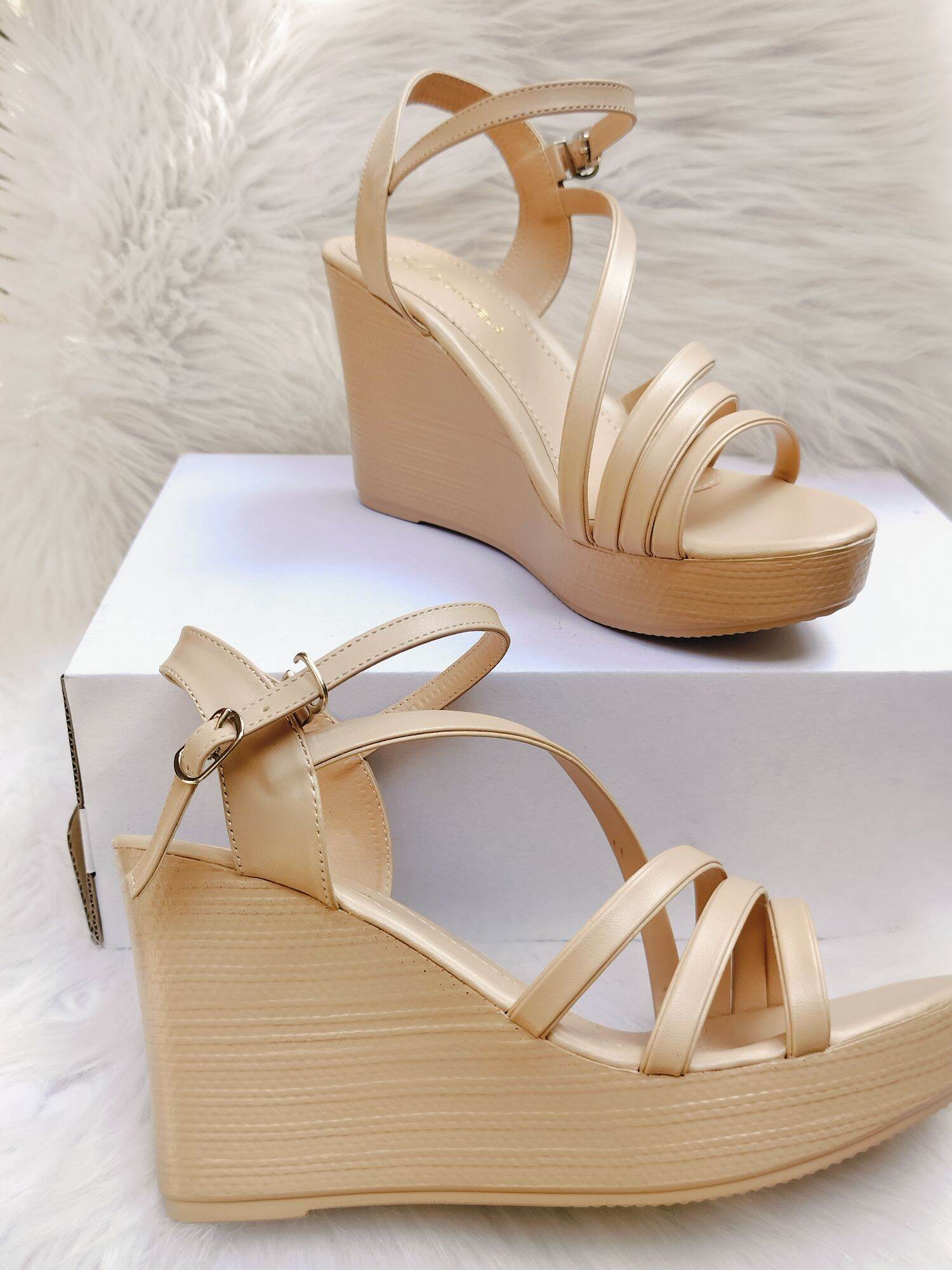 Sandal nữ đế xuồng bằng 9p .kas_d8222.hậu khóa gài