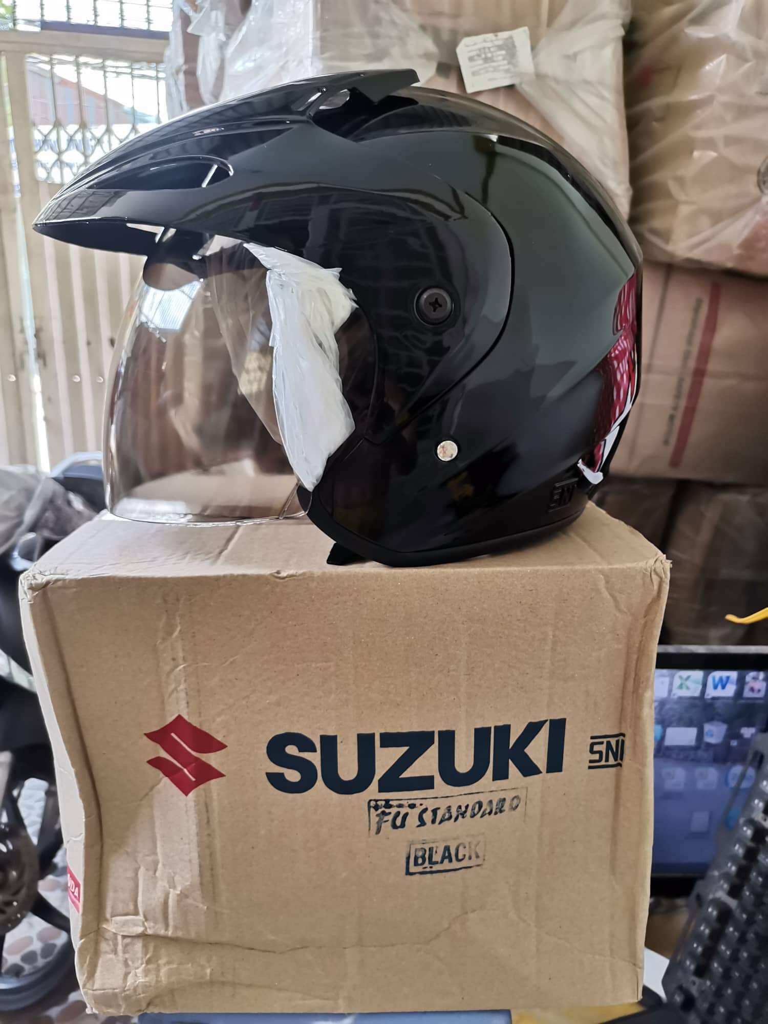 Nón suzuki 3/4 nhập khẩu theo xe
