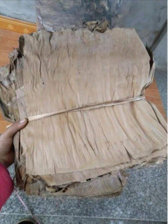 1 ký lá chuối khô