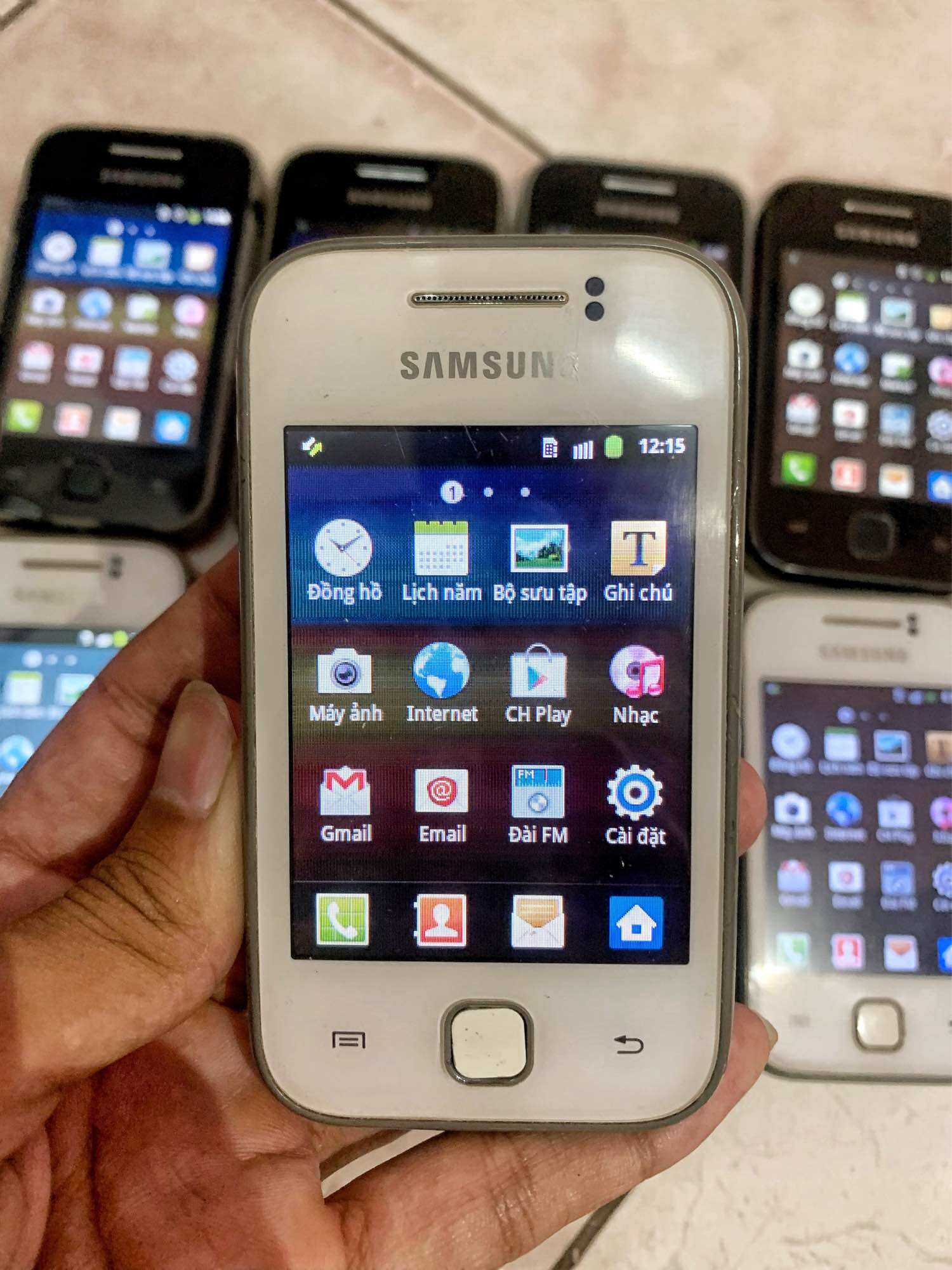 Samsung Y S5360 Hỗ trợ 3G,Wifi( Tặng kèm thẻ nhớ)