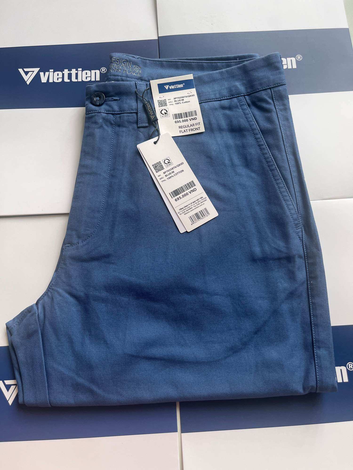Quần kaki Việt Tiến form Regular fit hơi ôm trẻ trung
