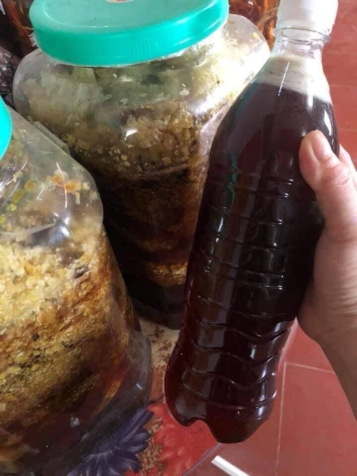 Mật Ong đen 1 lít
