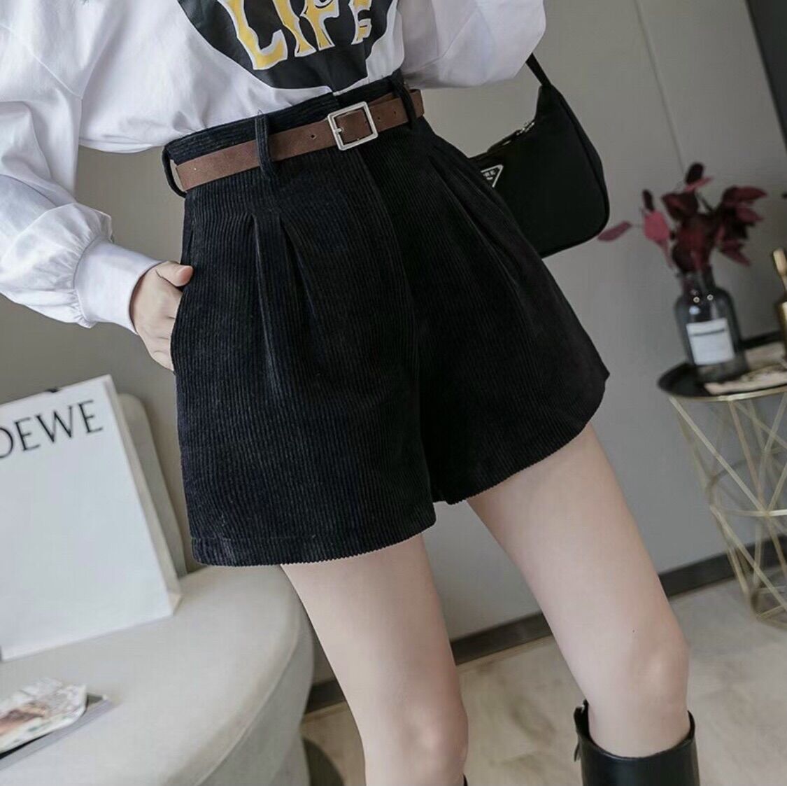 Quần Short Nhung Tăm Không Kèm Đai