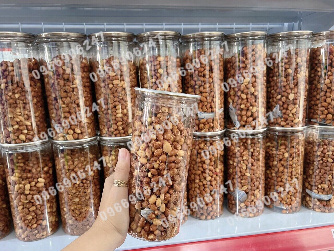 Đậu phộng tỏi ớt giòn rụm thơm ngon