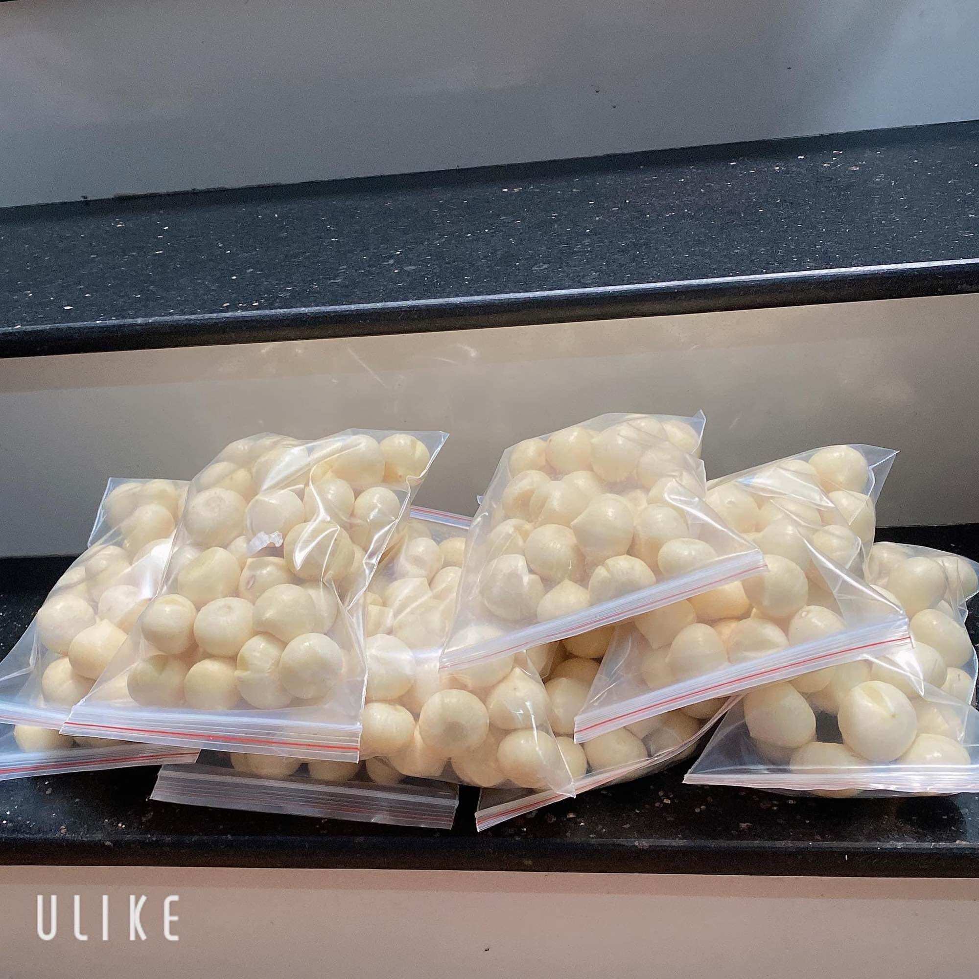 Tỏi cô đơn bóc sẵn túi 1kg