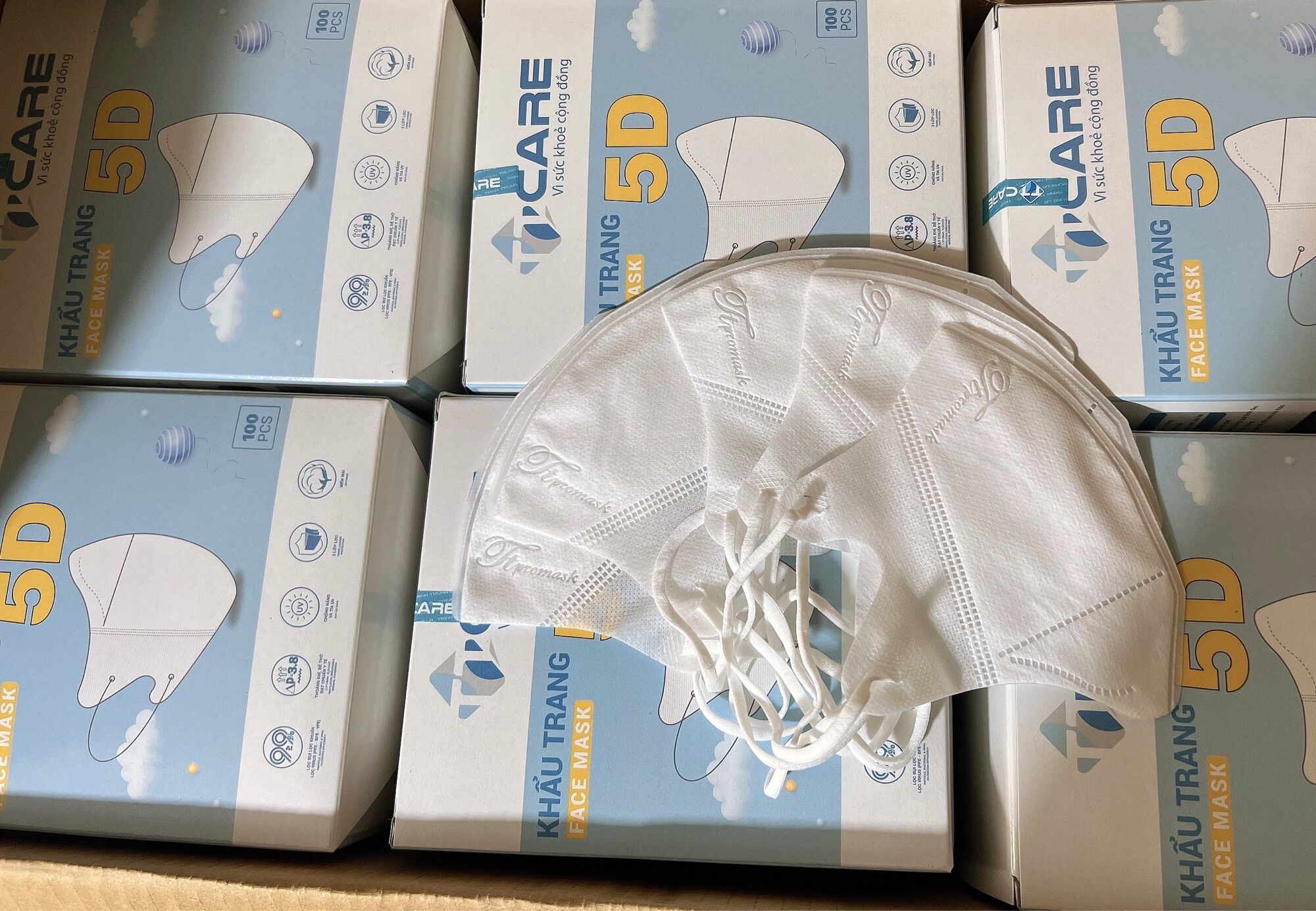 Thùng 100c khẩu trang 5d mask tt care