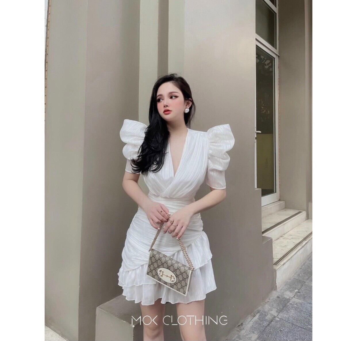 đầm tay bồng đuôi cá
