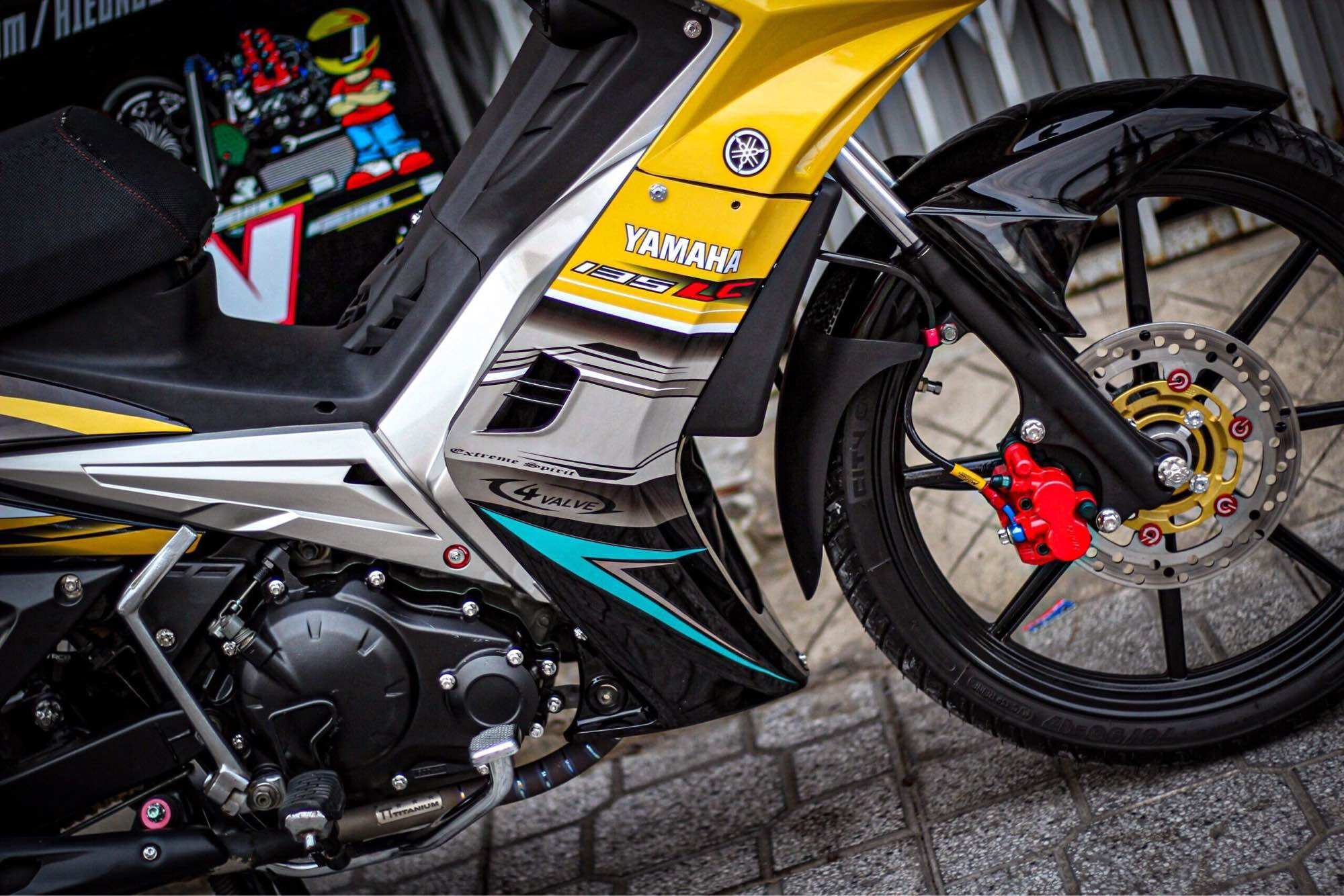 Tem exciter 2010 vàng đen đẹp
