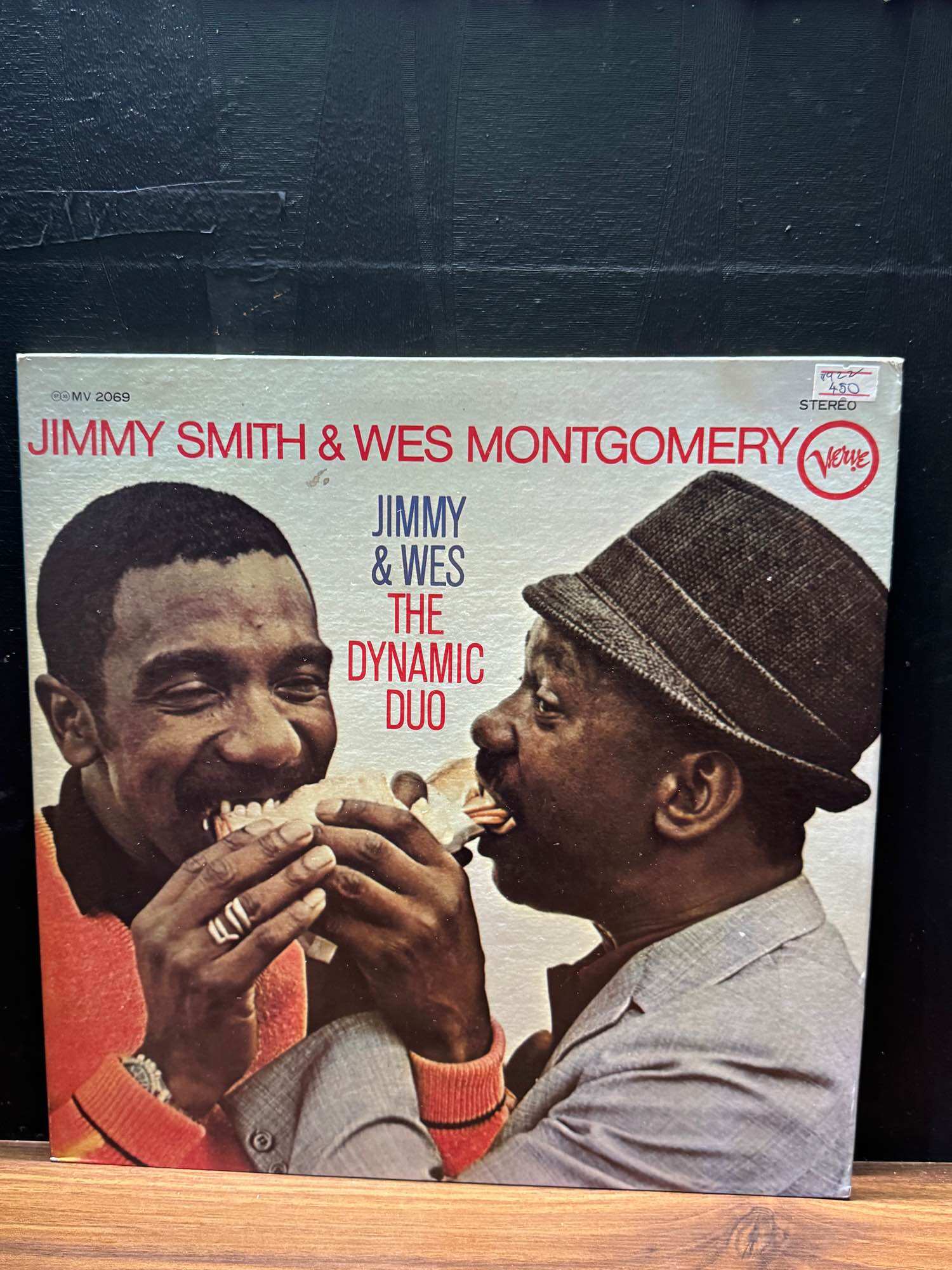 Đĩa than vinyl nhạc Jazz : của nghệ sĩ organ Jimmy Smith và nghệ sĩ guitar Wes Montgomery,. 🔥Album : Jimmy & Wes: The Dynamic Duo"
