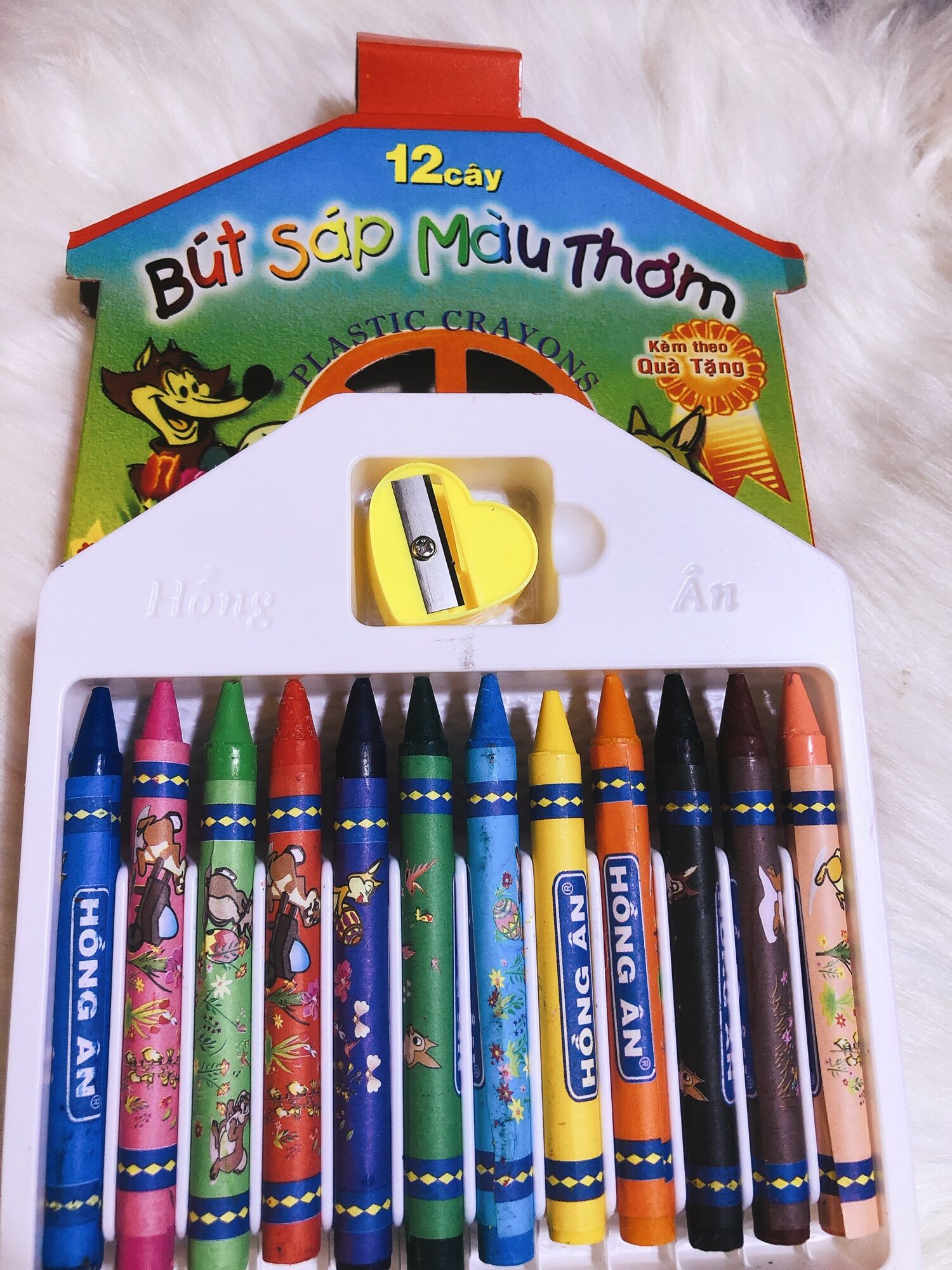 Bút sáp màu thơm 1 bộ 12 cây màu kèm đồ chuốt