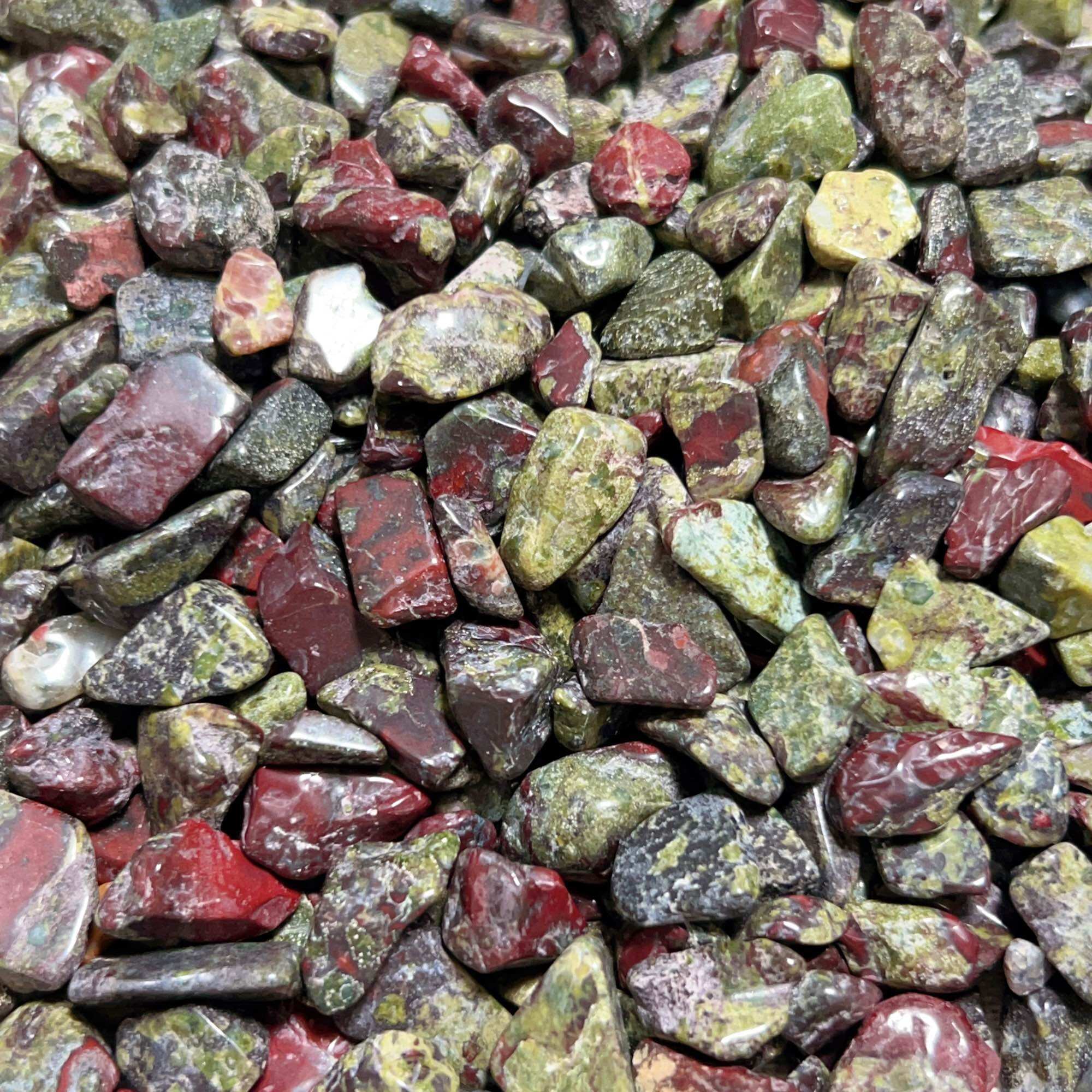 100g Vụn đá Dragon's Blood - Đá huyết rồng tự nhiên
