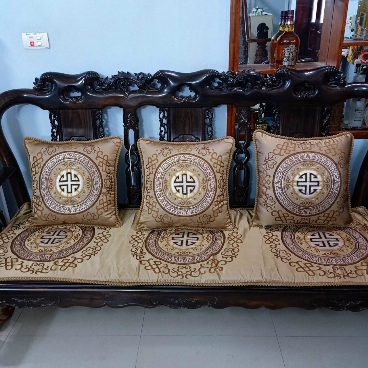 Thảm ghế hoàng gia, thảm ghế gỗ loại kích thước 1m7 mẫu màu nâu