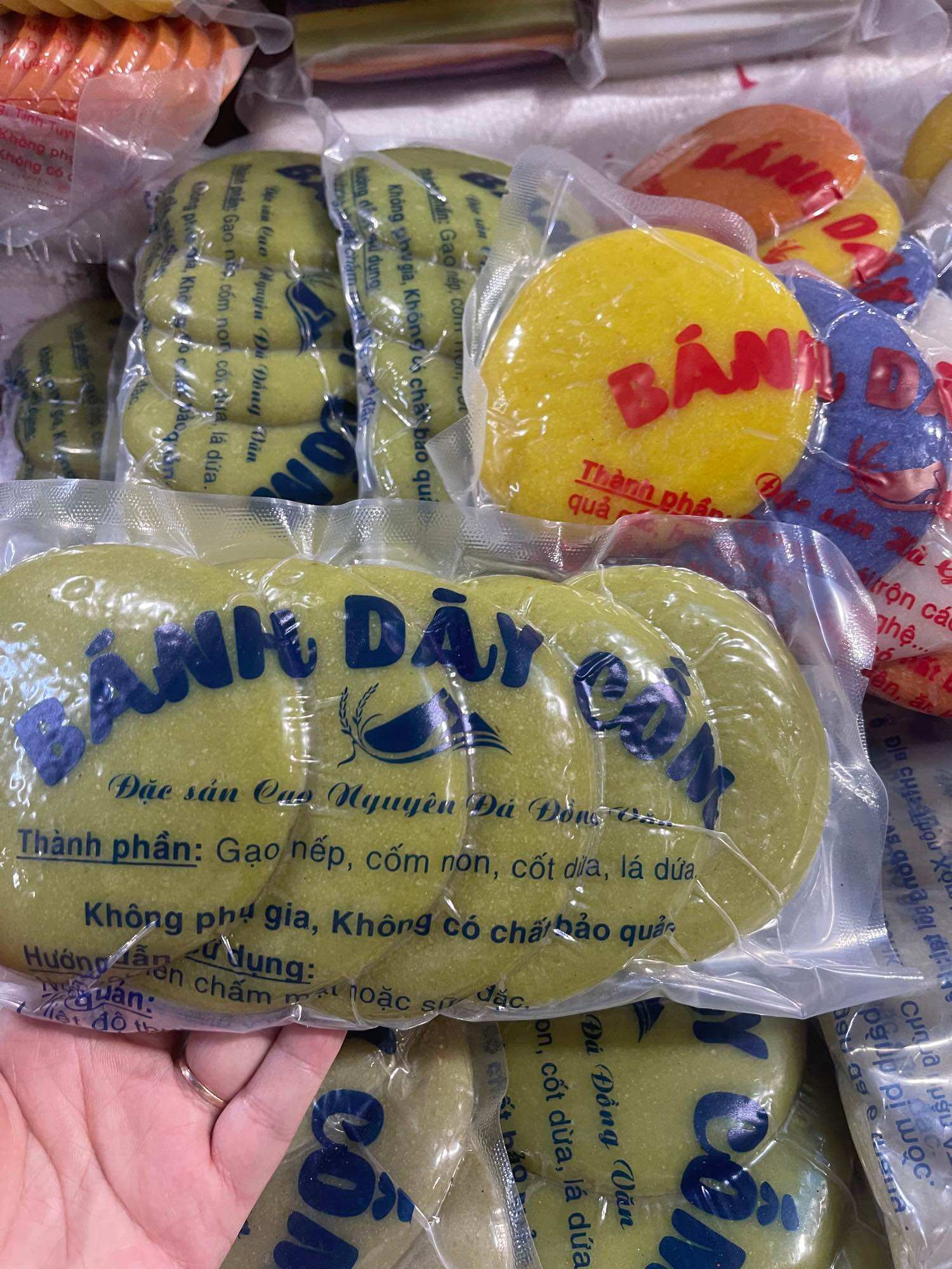 Bánh dày cốm giã tay