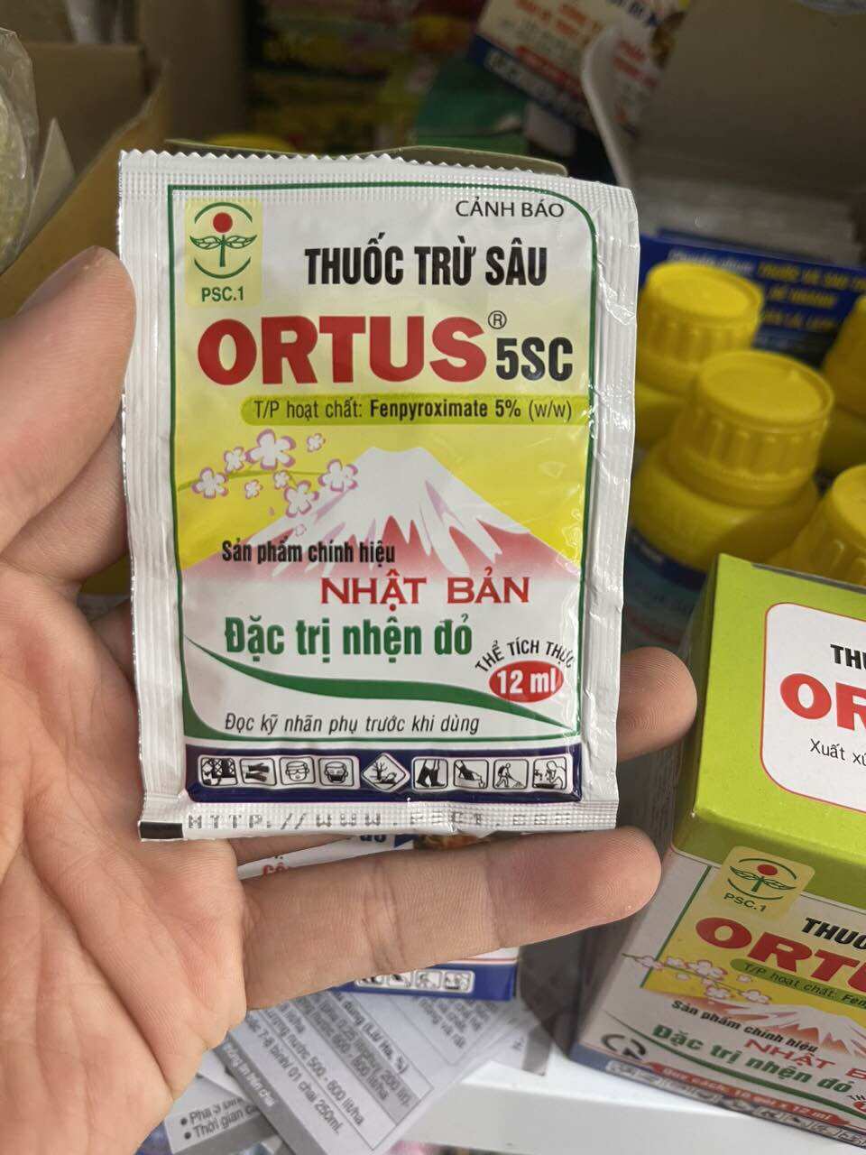 Gói trừ nhện Nhật Bản 15ml Ortus 5sc trên dâu tây, hoa cây cảnh