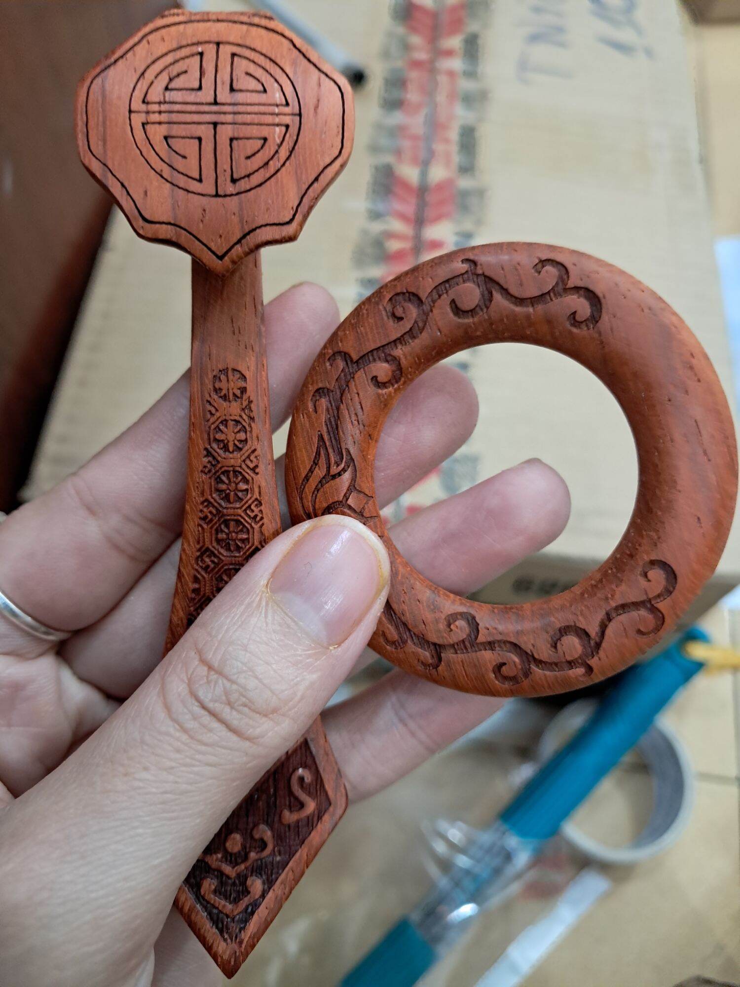 Móc Y Gỗ