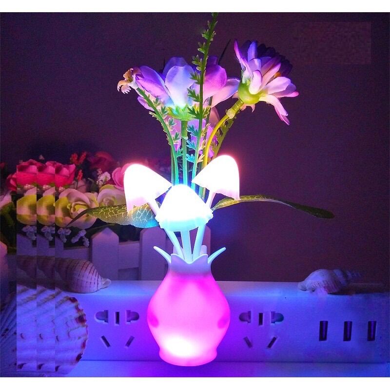 Đèn ngủ cảm ứng hình bình hoa