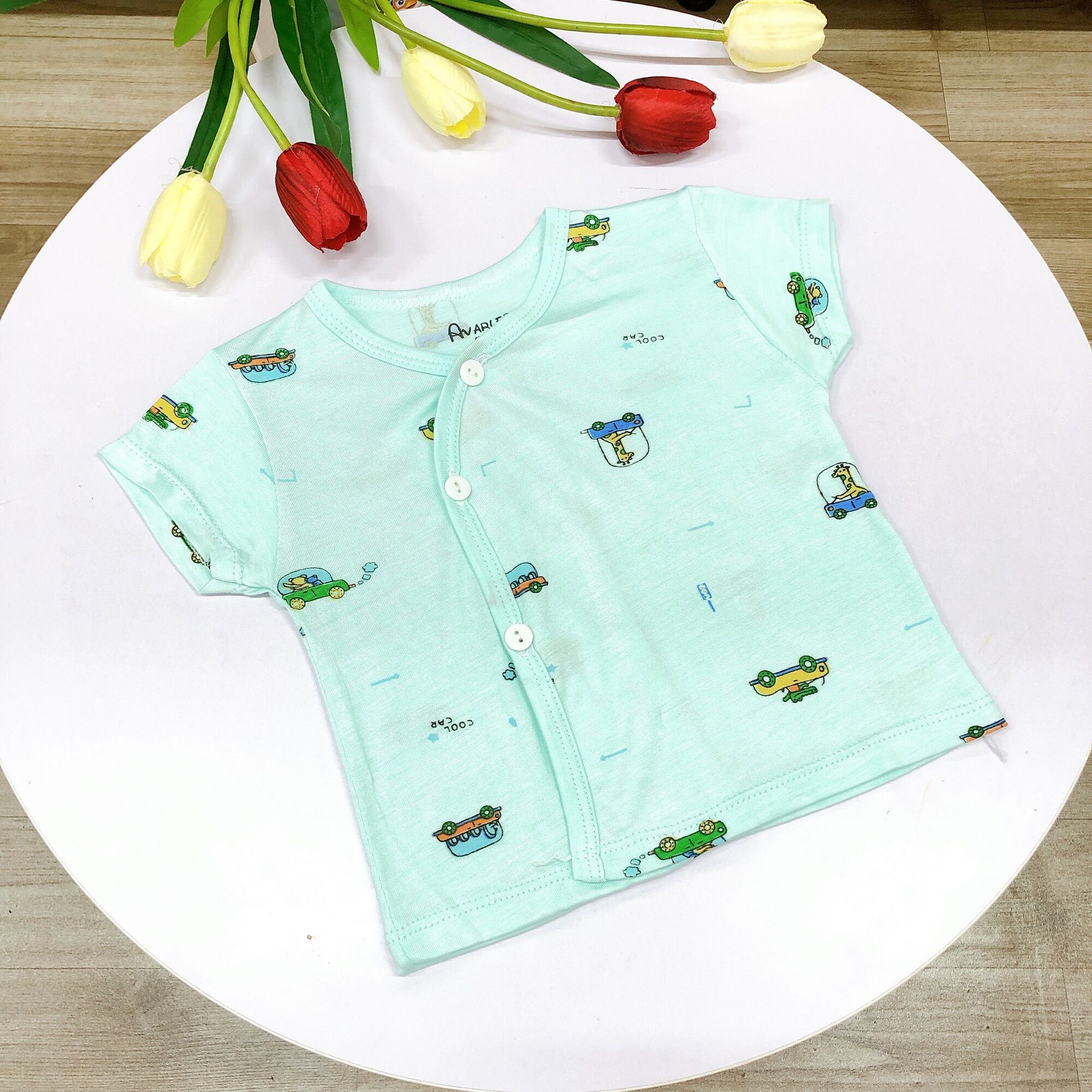 Áo Cộc Tay Avalew Cài Cúc Giữa Cho Bé