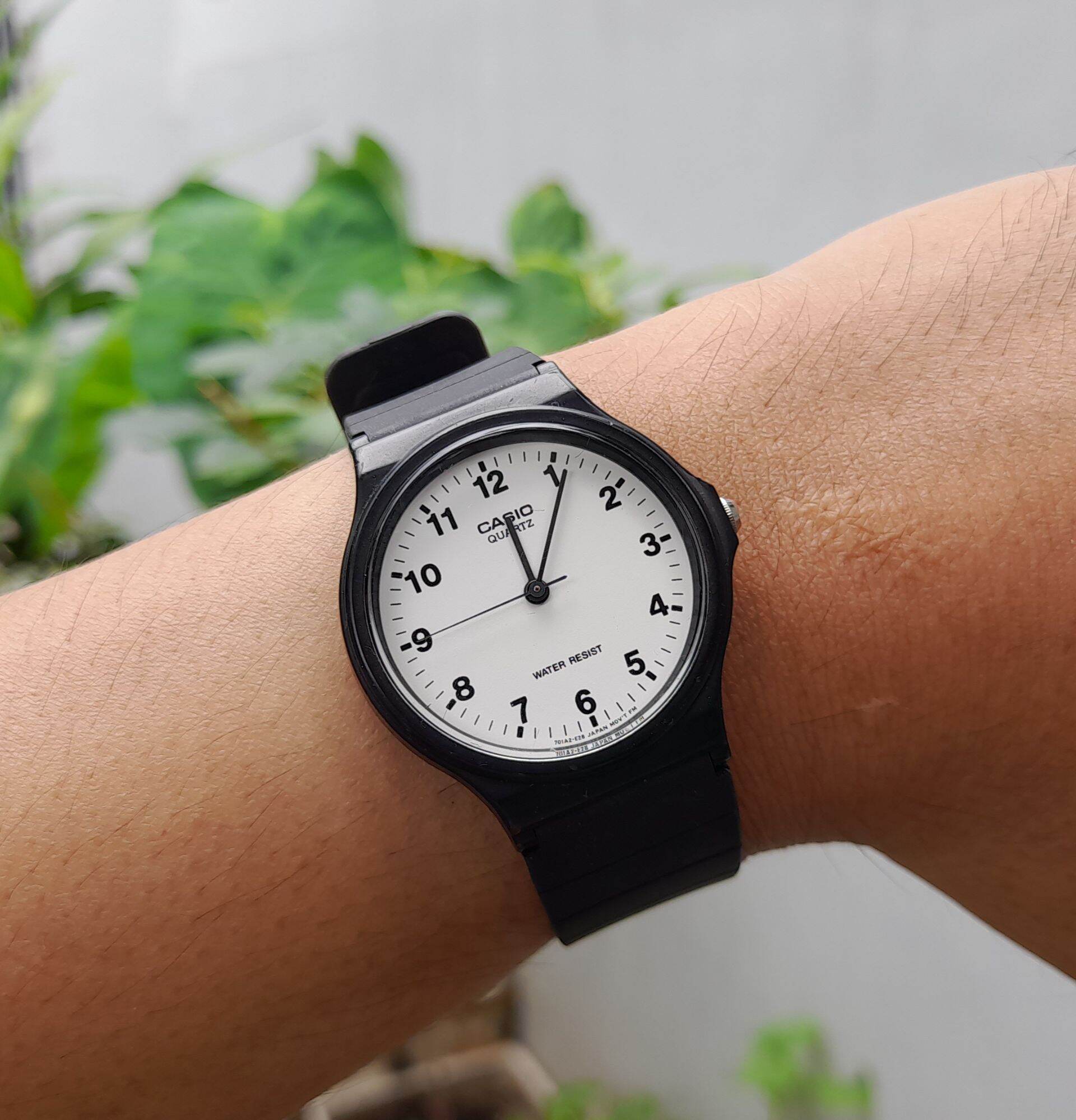 Đồng hồ nam nữ Casio vintage mặt tròn MQ-24