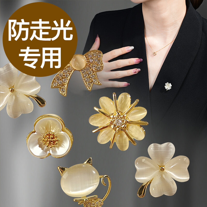 Vì sao hoa trà camellia thường hiện hữu trong các thiết kế của Chanel   Harpers Bazaar Việt Nam