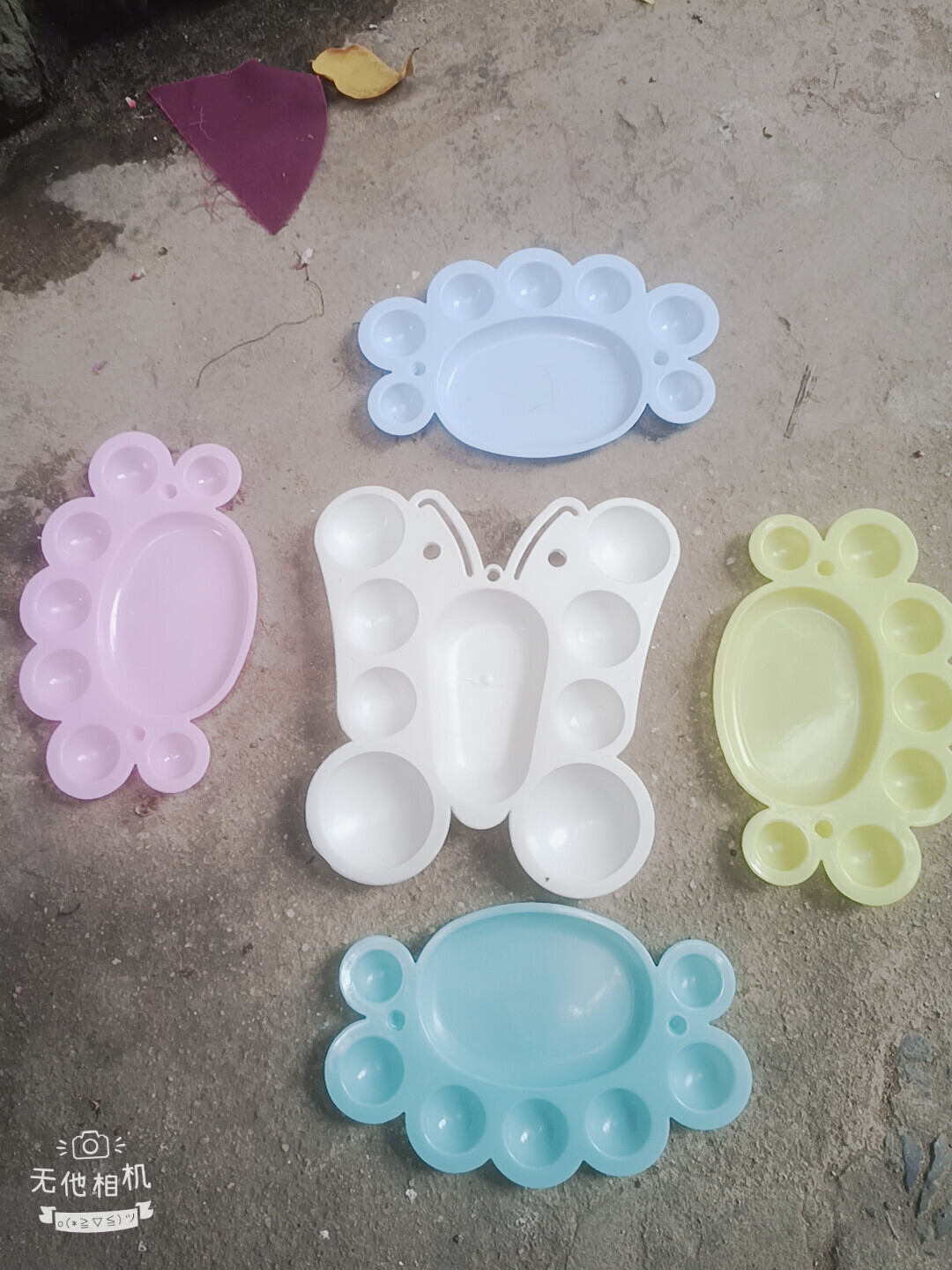 Khay pha  màu tô tượng con cua