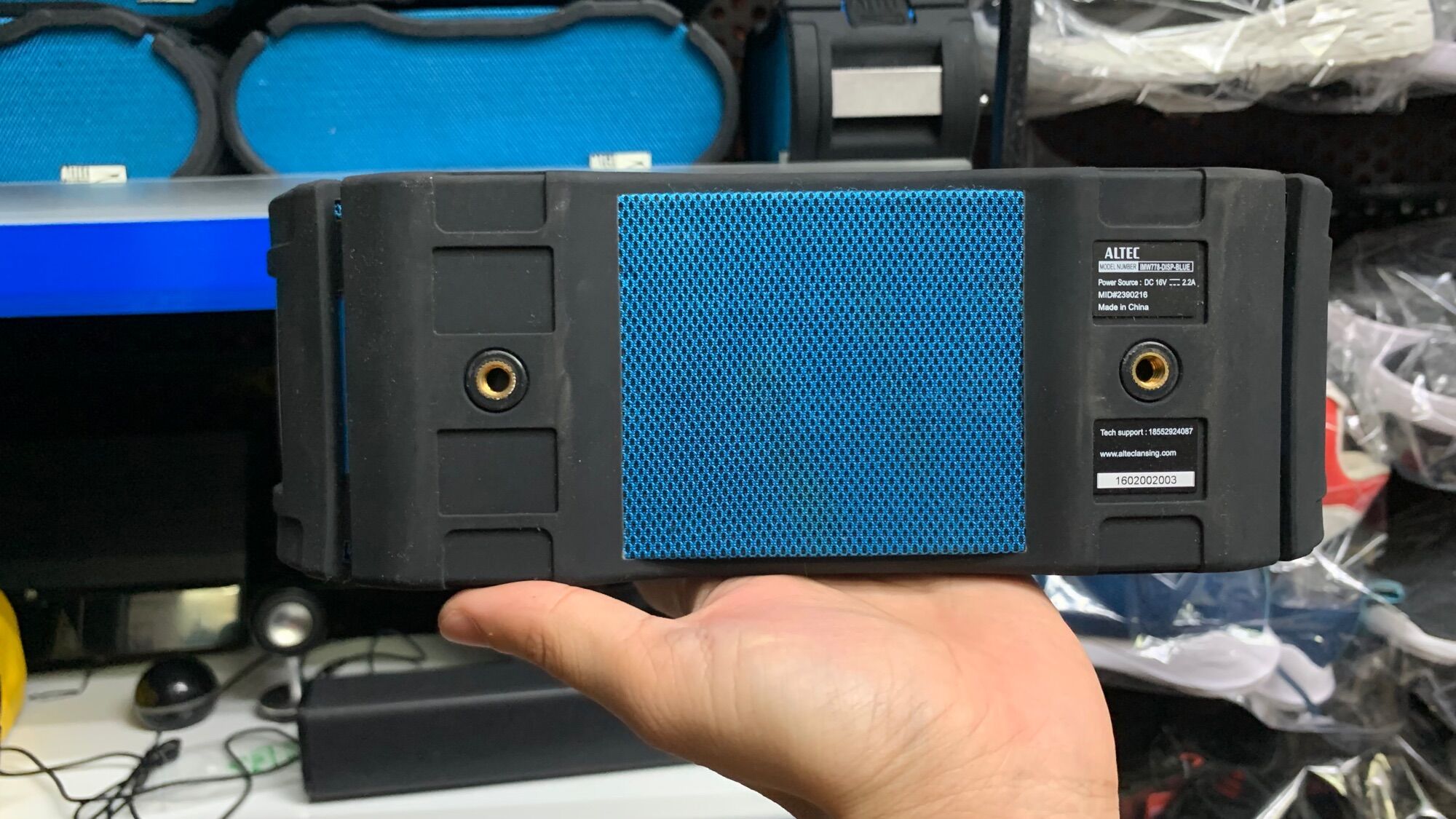 Loa altec lansing demo