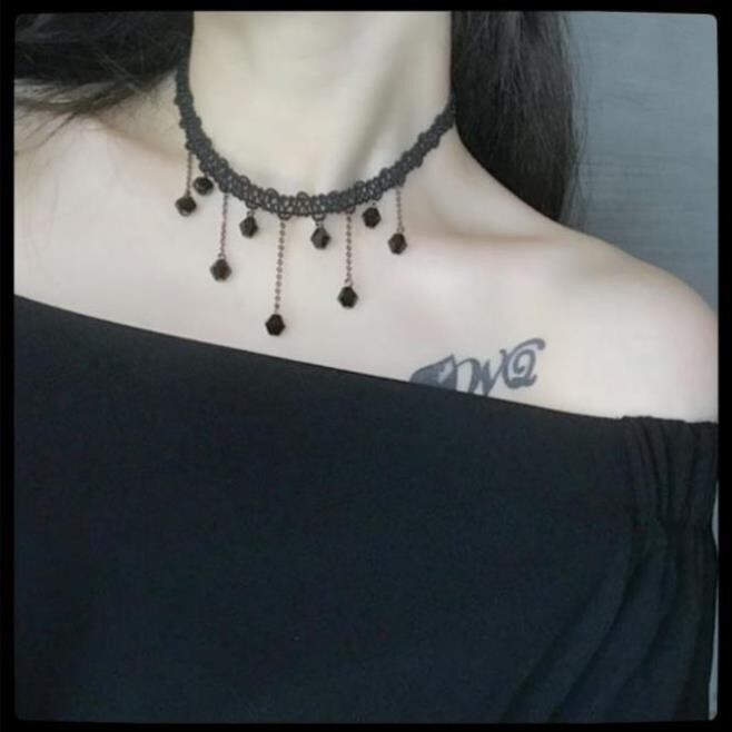 Vòng cổ chocker hạt đá thời trang