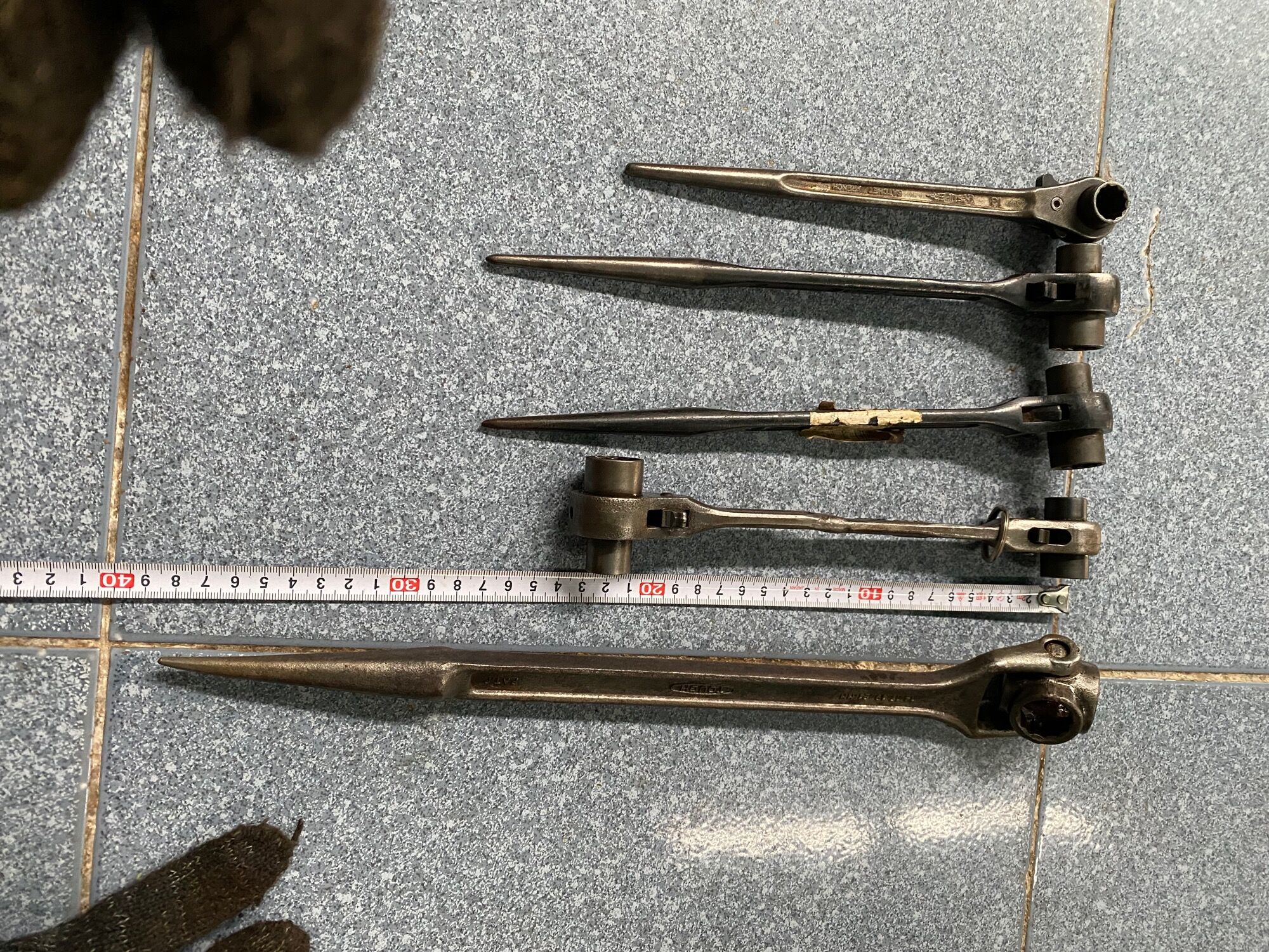 Cờ lê tự động Nhật Bãi.