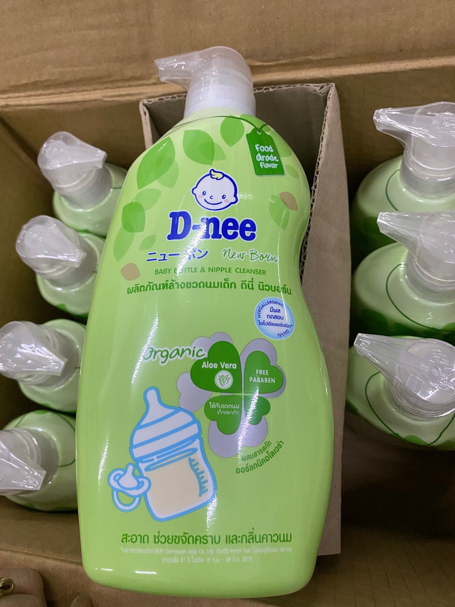 D-nee nước rửa bình sữa cho bé chai 620ml