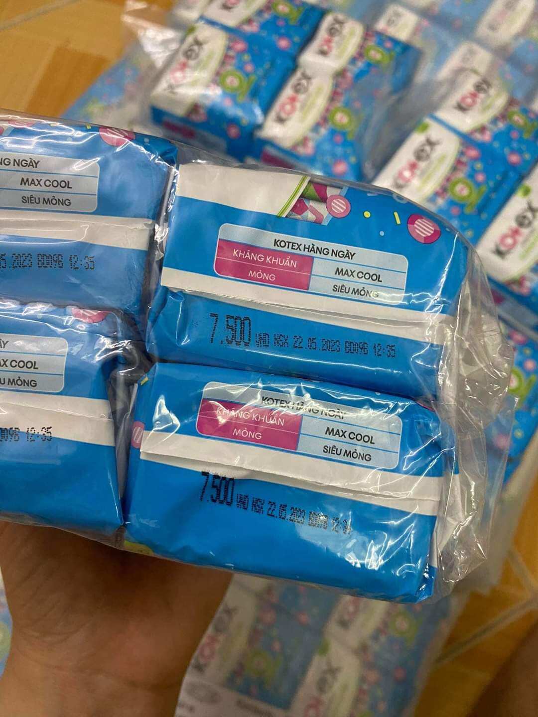 băng vệ sinh kotex hằng ngày 8m