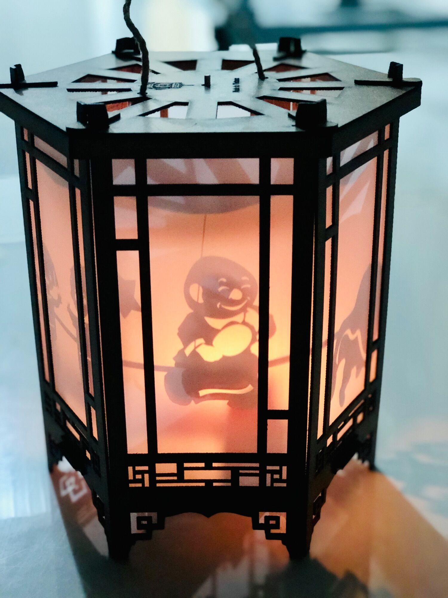 Đèn kéo quân gỗ xài nến chiều cao 24cm