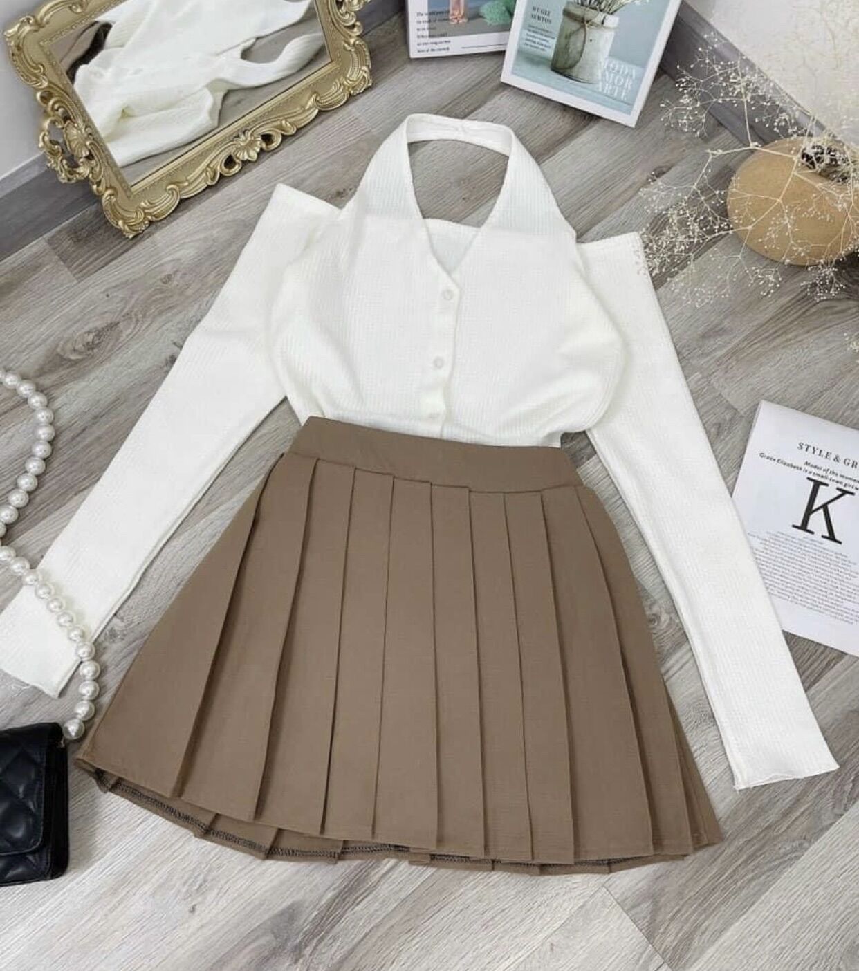 Set váy tennis + áo gân tay dài chocker
