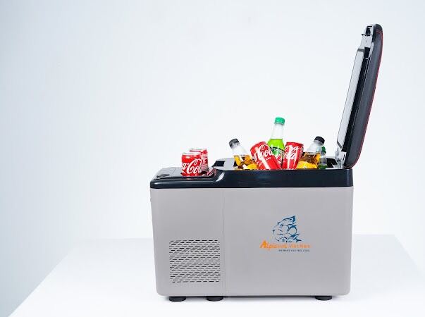 Tủ lạnh alpicool cf15 kiêm bệ tì tay.hàng chính hãng bảo hành 1 năm