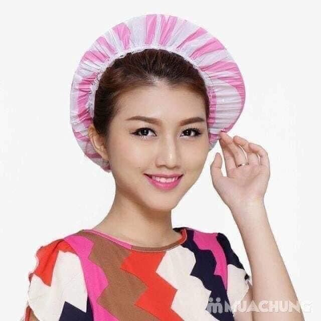 Mục chùm tóc khi tắm - mũ ủ tóc