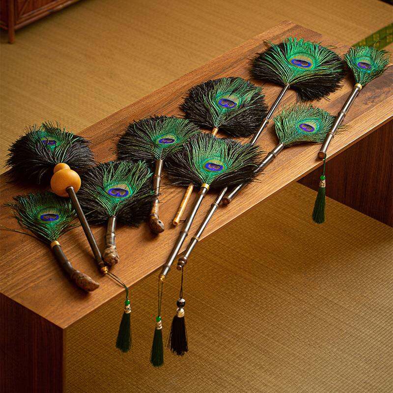 Peacock Feathers Dust Removal Broom Purple Bamboo Root Ostrich Feather Sweeping Brush Tea Room Household Gods Tool Decoration Chicken Feather Zen Dust Giá 116,000 Đồng*Miễn phí vận chuyển