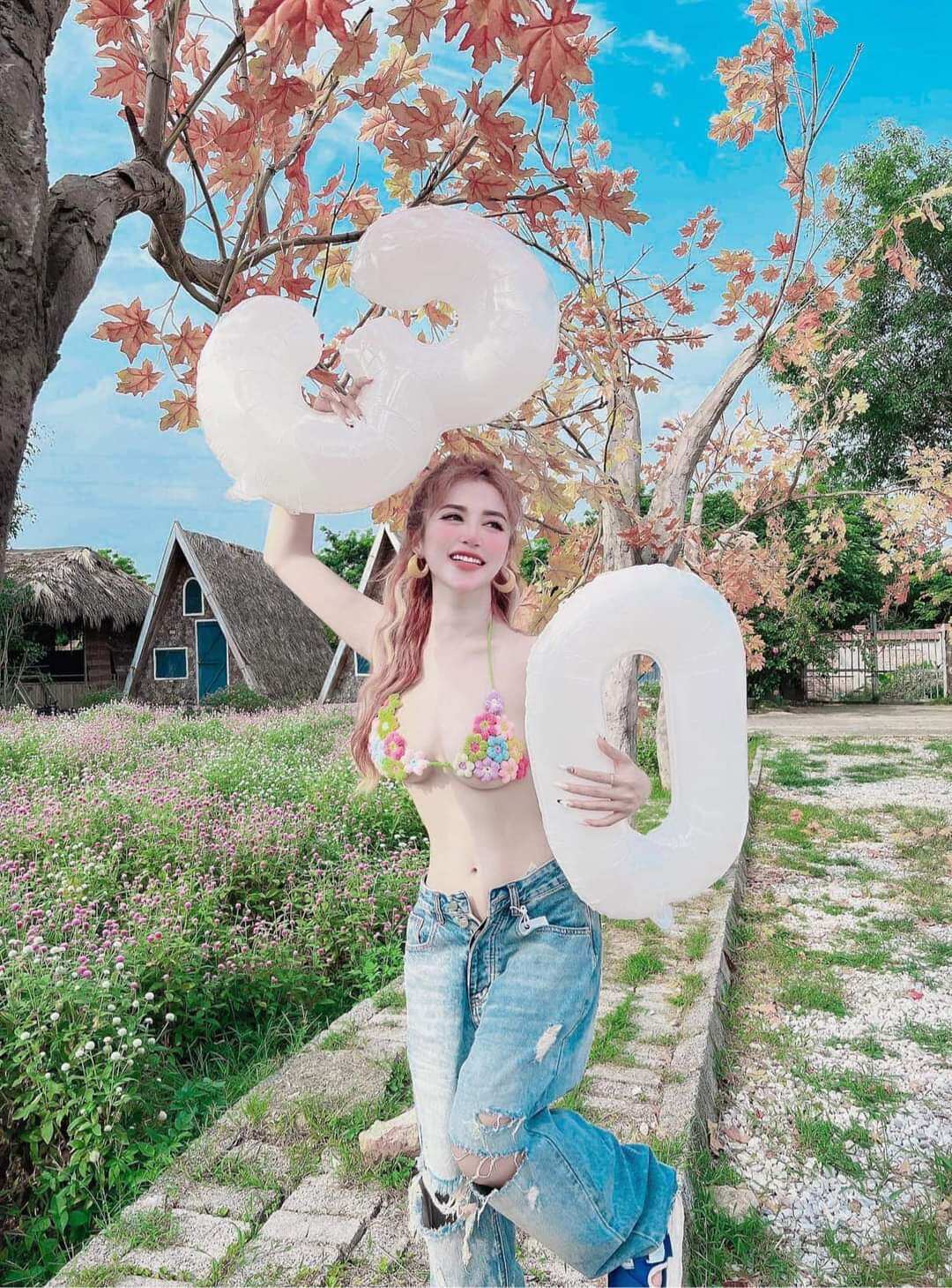 Áo hoa len móc handmade hot trend