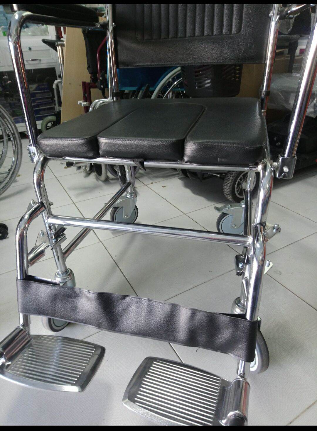 ghế vệ sinh người già