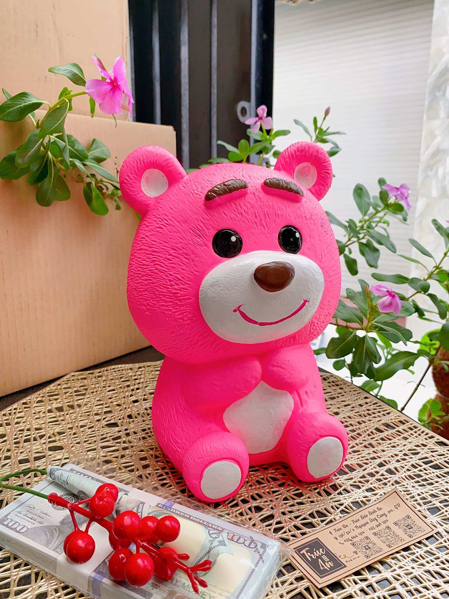 (25x16x17cm - sơn nước) 🧸 Heo đất thạch cao Gấu Dâu Lotso, sản phẩm handmade 100%