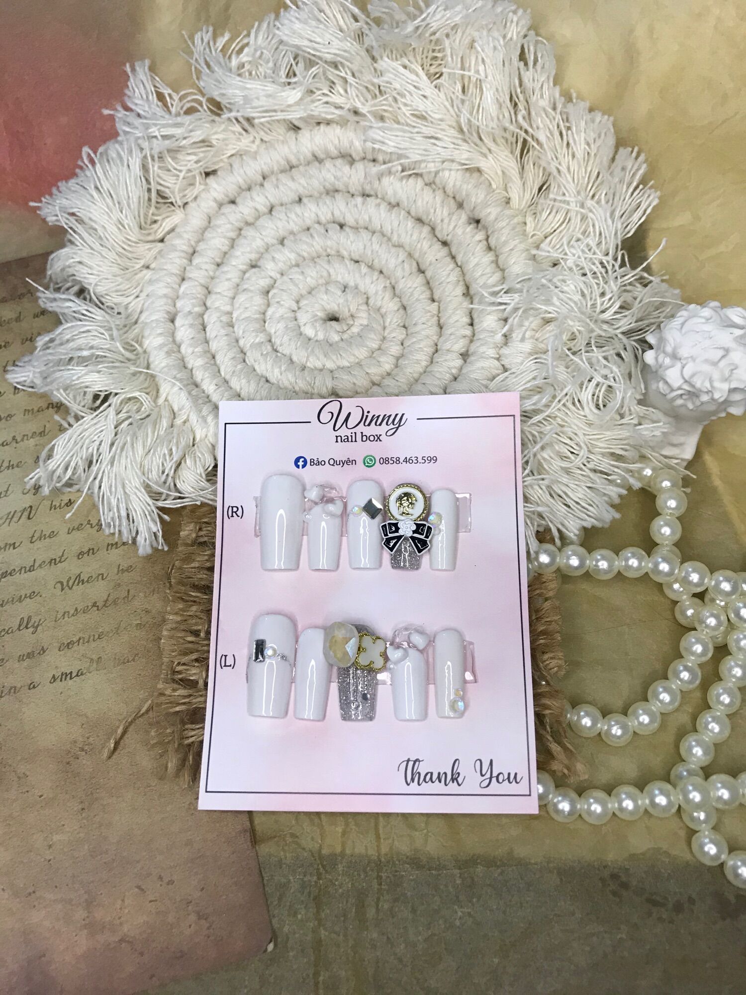 Nailbox móng up móng giả trắng tim nổi