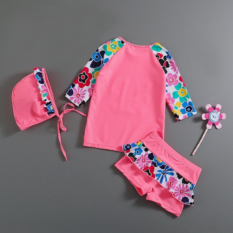 Đồ bộ bơi in hình Hello Kitty