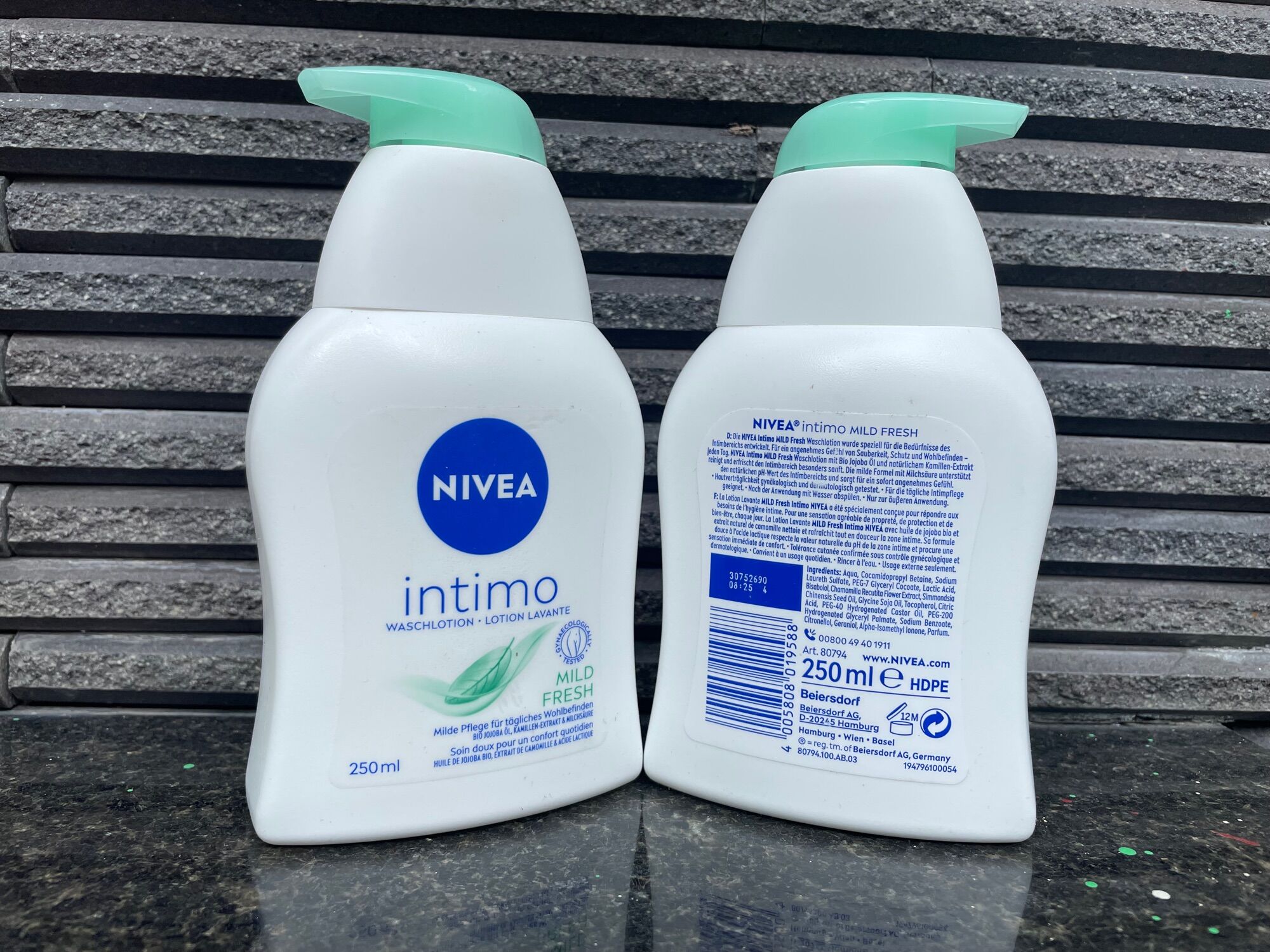 Hàng Đức DUNG DỊCH VỆ SINH PHỤ NỮ NIVEA INTIMO 250ml