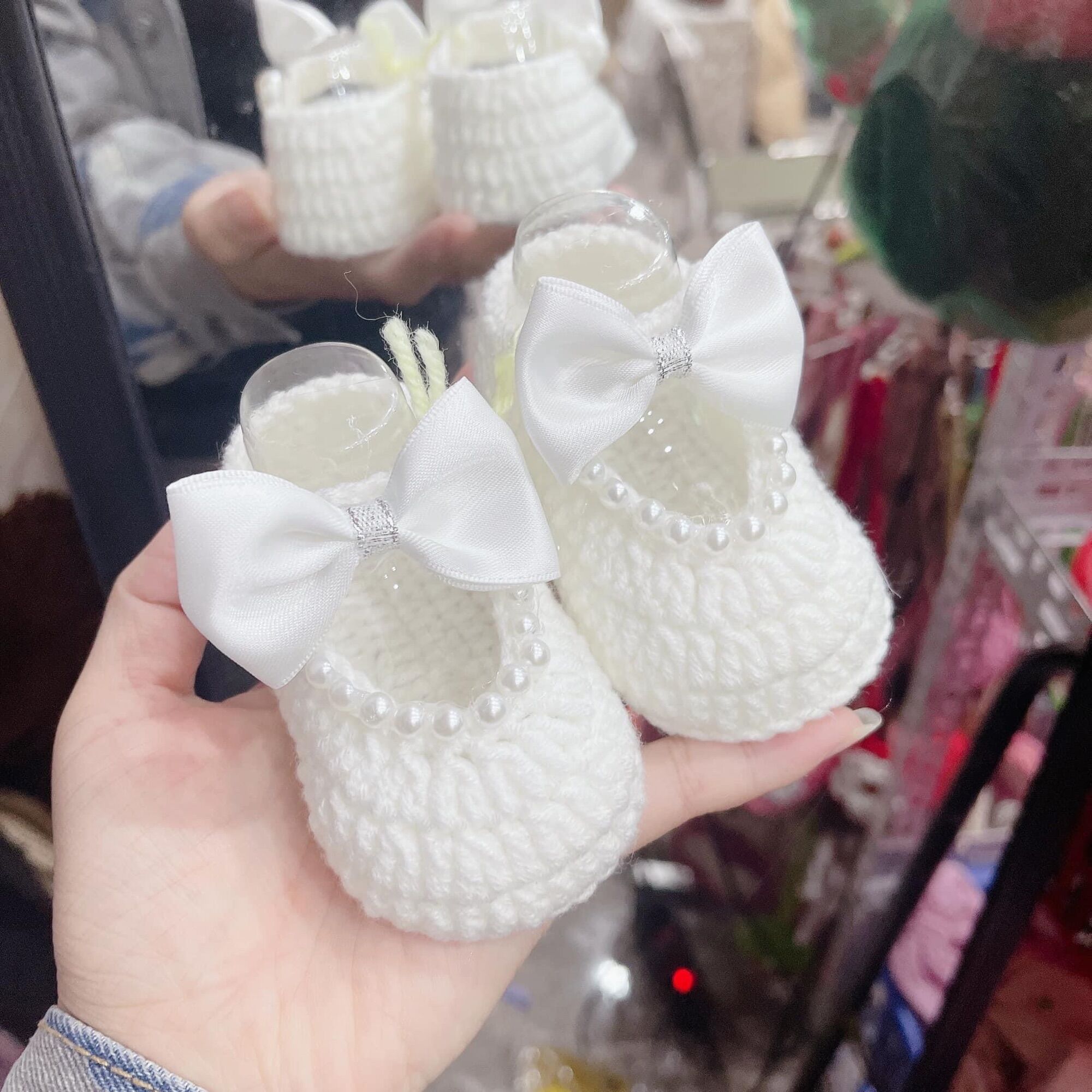 giày nơ trắng viền ngọc cho bé