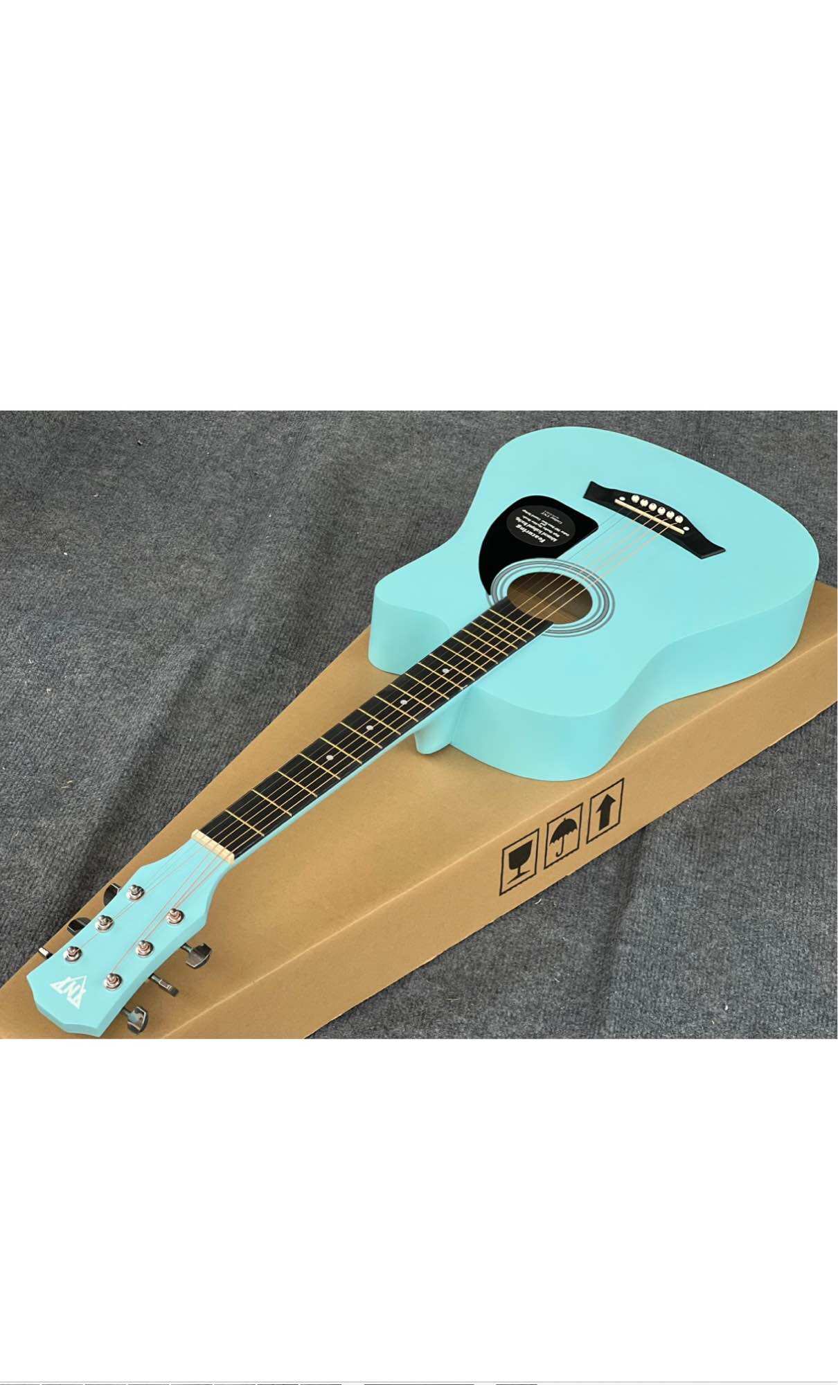 Guitar aucoutisc t50 - CHÍNH HÃNG  - tặng kèm phụ kiện.  3/4 dài 96cm rộng 38 - 5