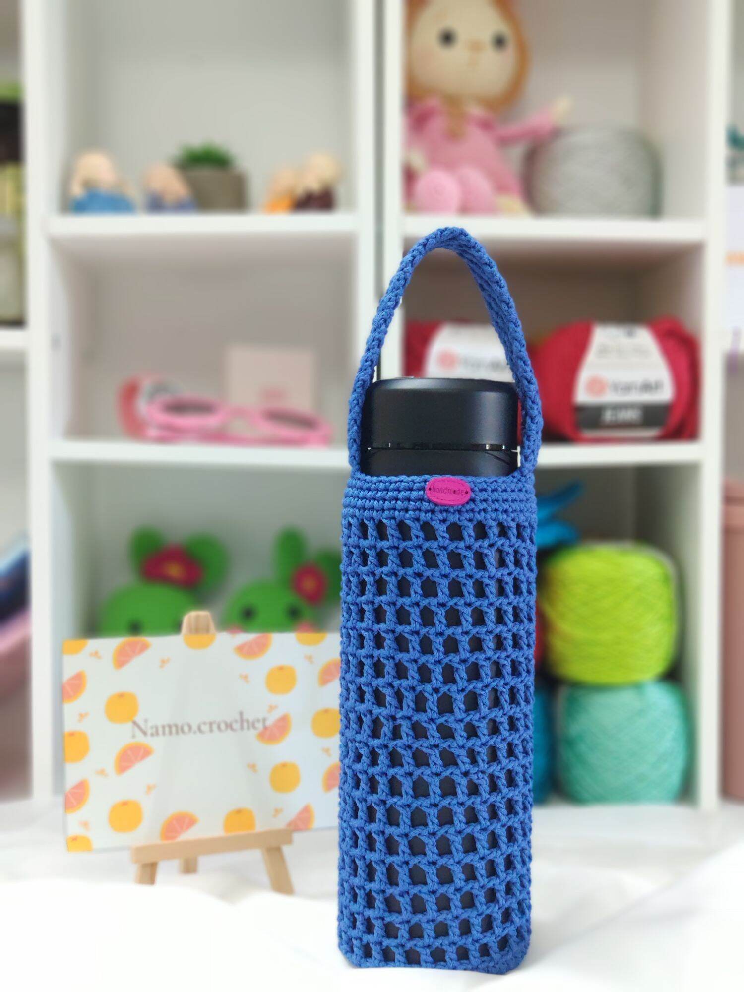 Túi đựng bình nước handmade size 800ml màu xanh len đan thiết kế tay cầm phù hợp đựng bình nước du lịch