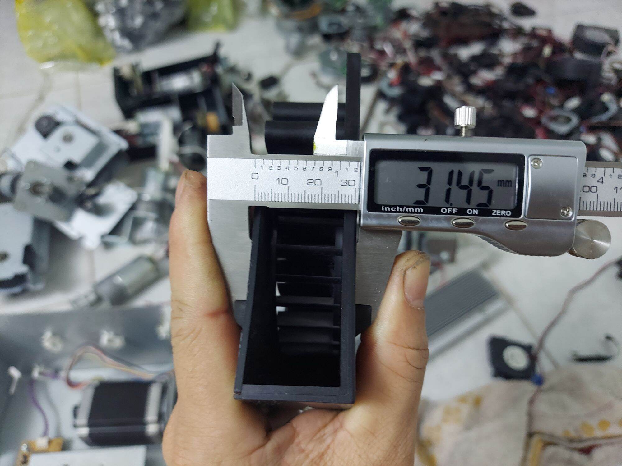 Quạt Sò NMB 24v-0.4A tháo máy Nhật.